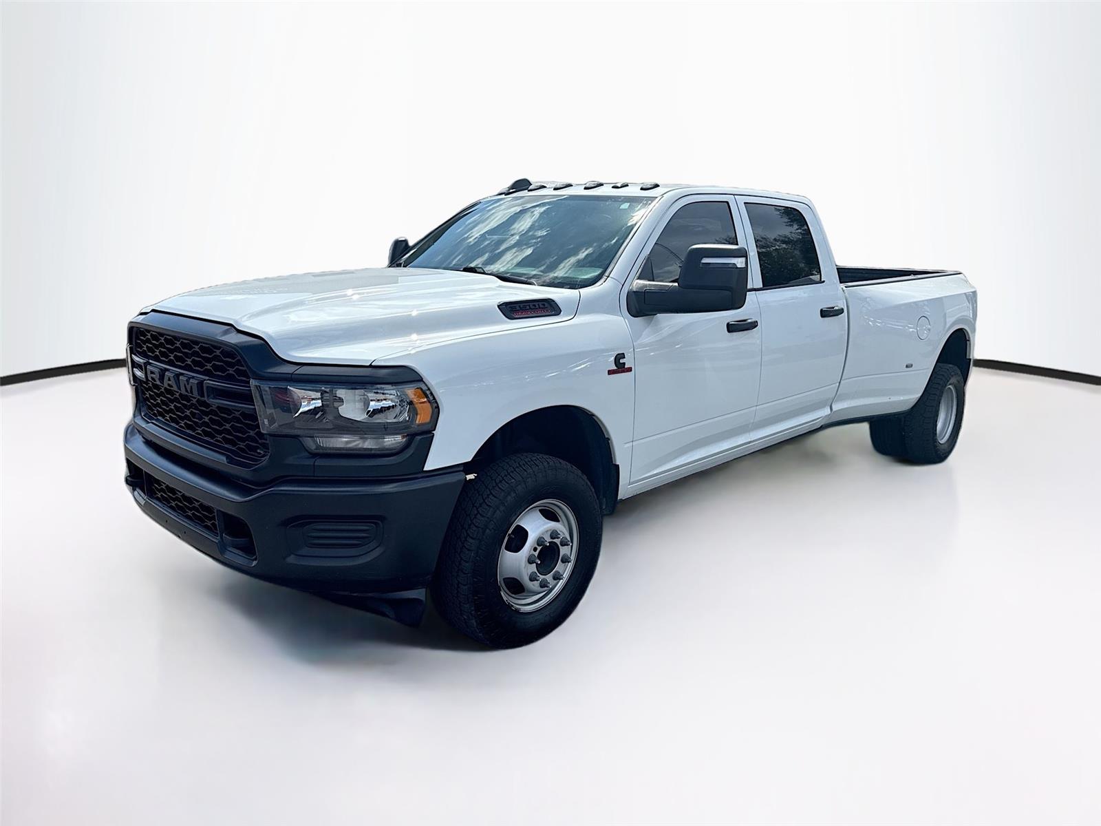 2024 RAM 3500 Tradesman 4X4 Crew Cab LWB's photo