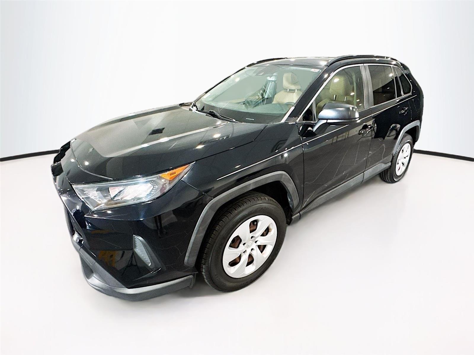 Midnight Black Metallic 2019 Toyota RAV4 LE FWD SUV / Crossover Front-Wheel Drive Automatic