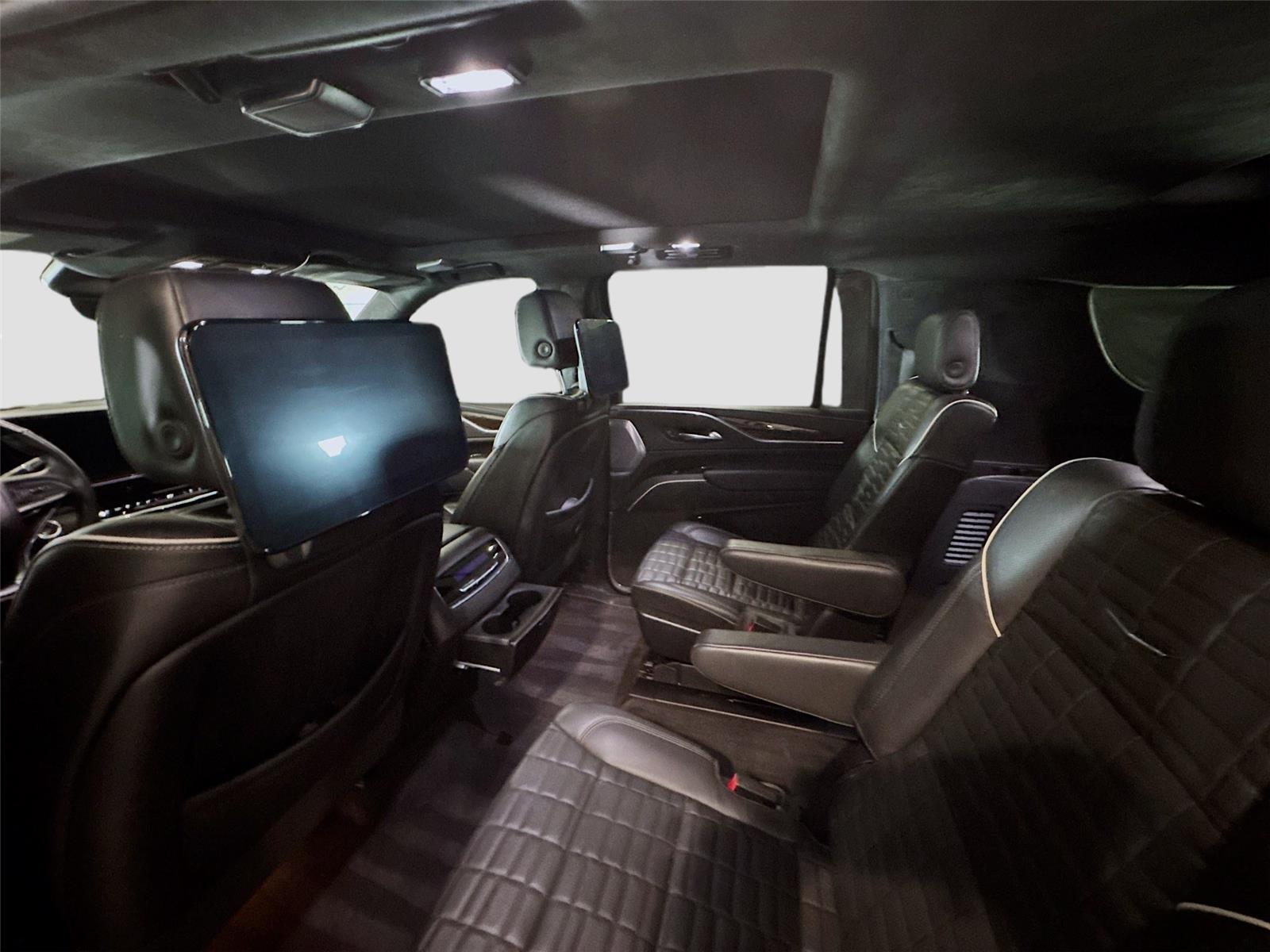 2023 Cadillac Escalade ESV Sport Platinum - Photo 18