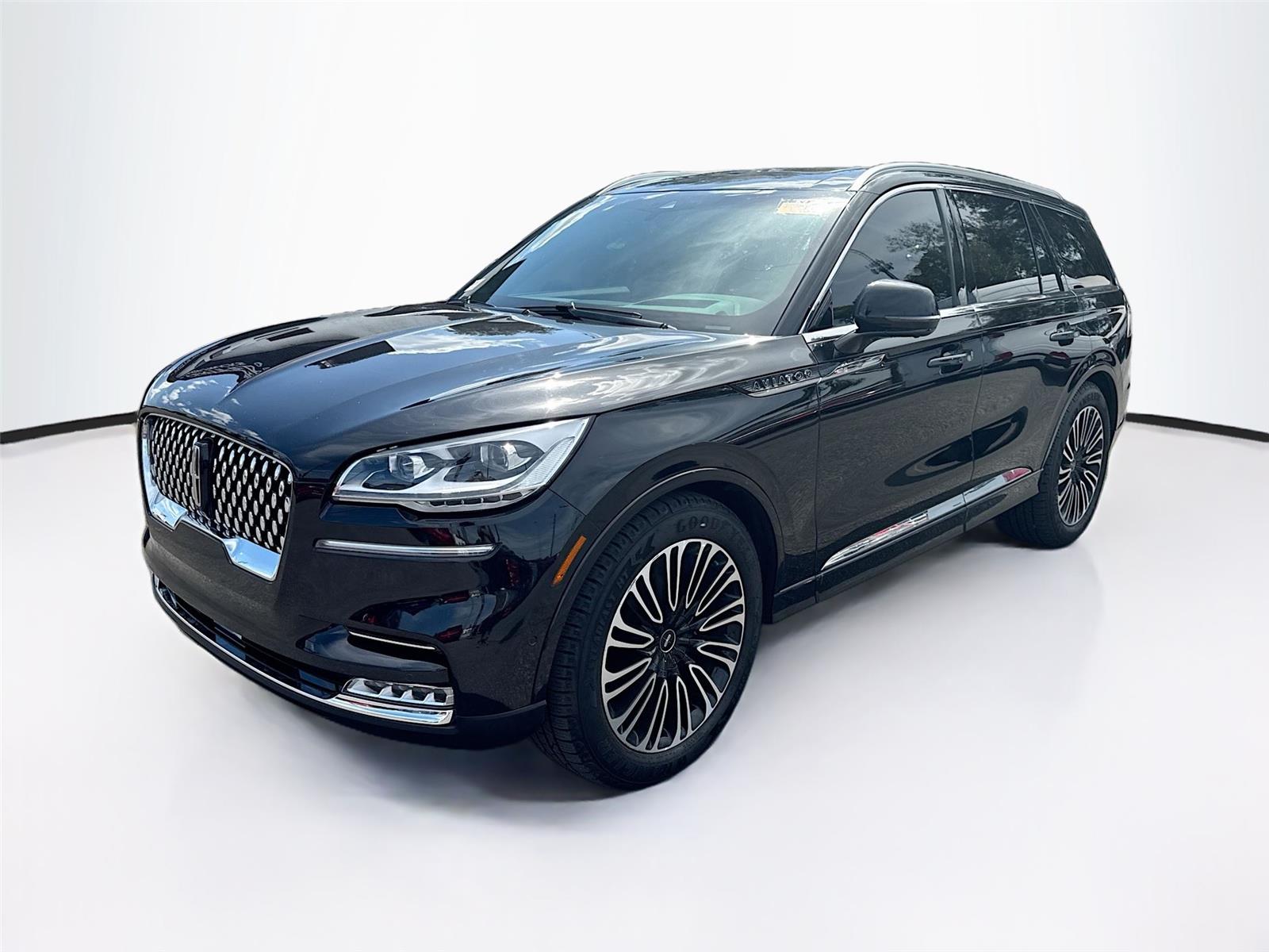 Infinite Black Metallic Clearcoat 2023 Lincoln Aviator Black Label AWD SUV / Crossover All-Wheel Drive Automatic