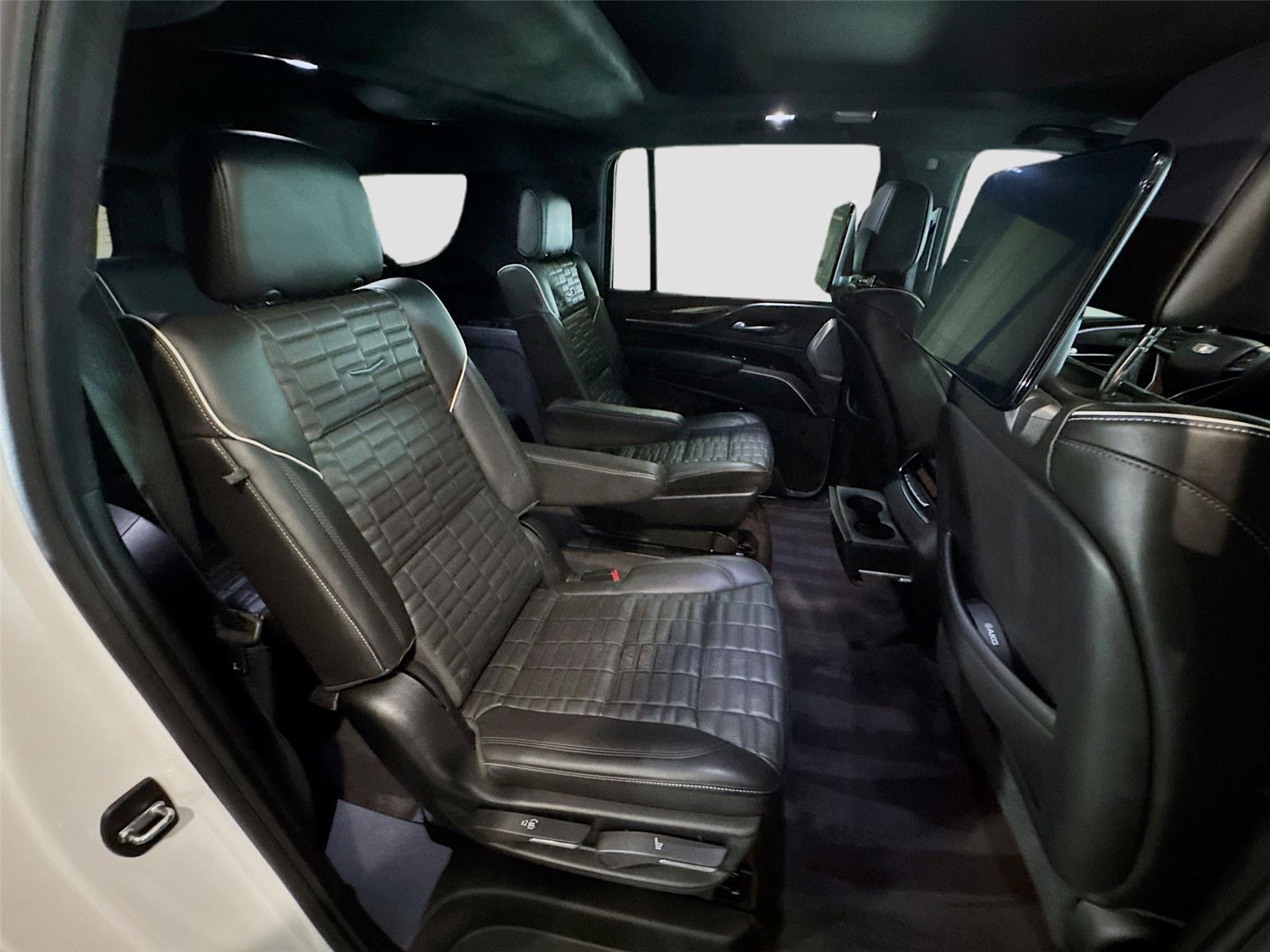 2023 Cadillac Escalade ESV Sport Platinum - Photo 25