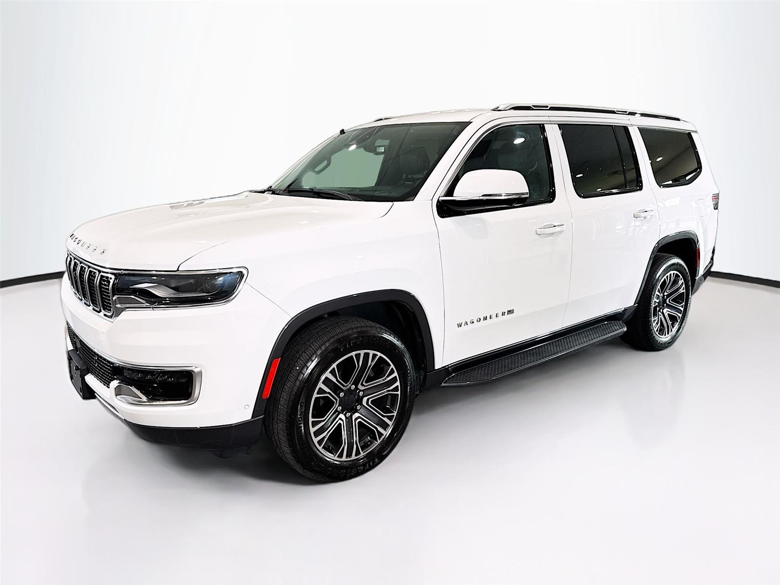 2022 Jeep Wagoneer