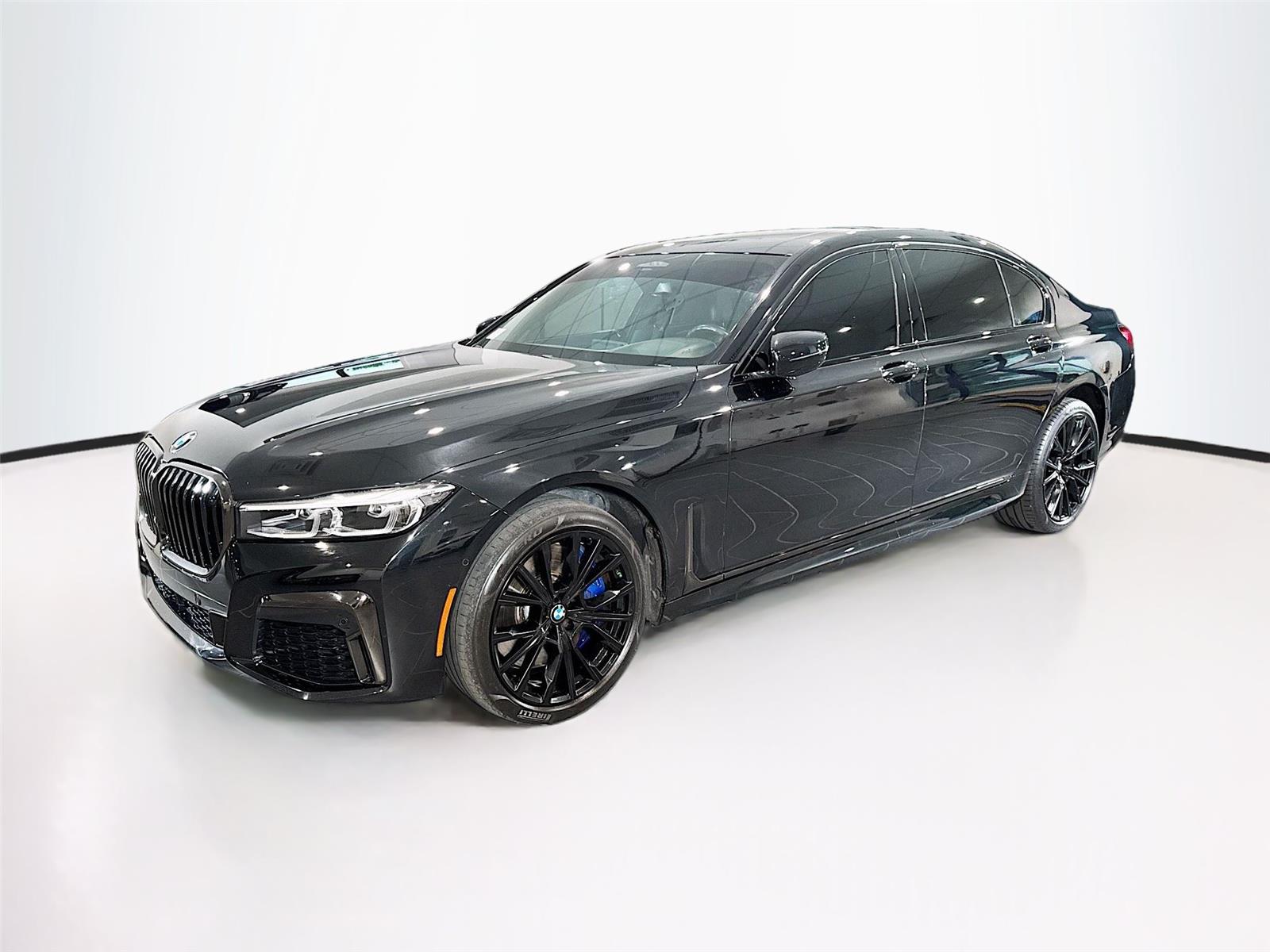 2022 BMW 7 Series 740i's photo