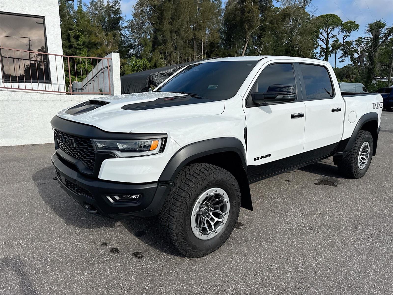 2025 RAM 1500 RHO 4x4 Crew Cab 5'7's photo