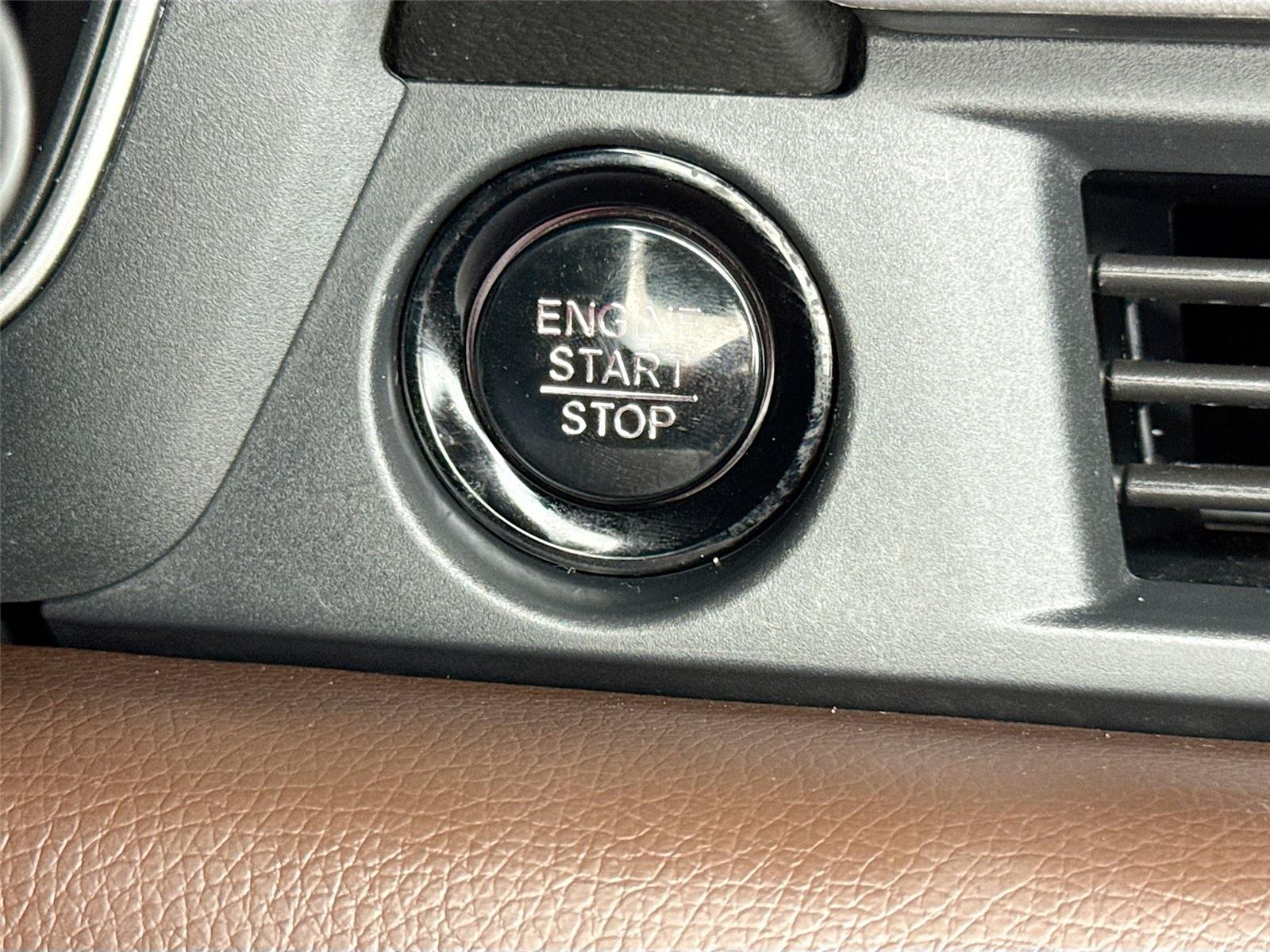 2024 Honda Pilot Elite - Photo 12