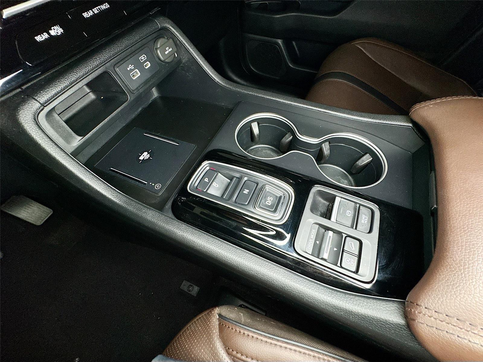 2024 Honda Pilot Elite - Photo 14
