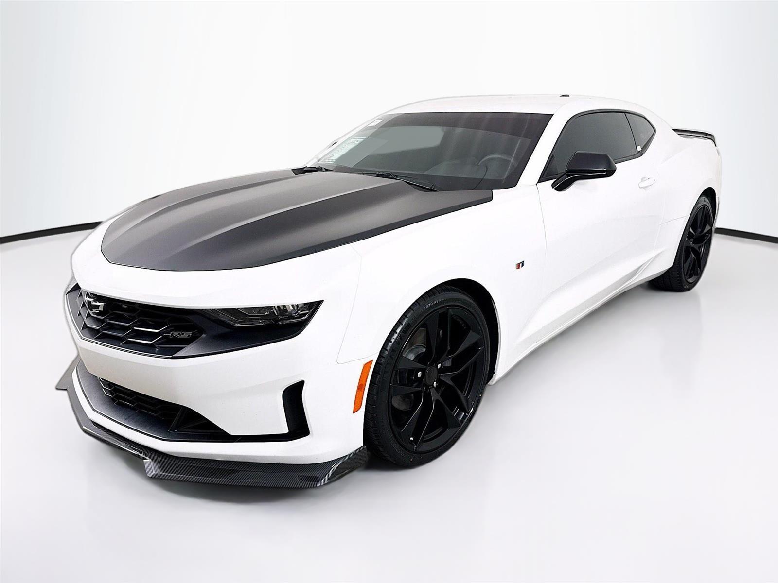 Summit White 2021 Chevrolet Camaro 1LT Coupe RWD Coupe Rear-Wheel Drive 6-Speed Manual