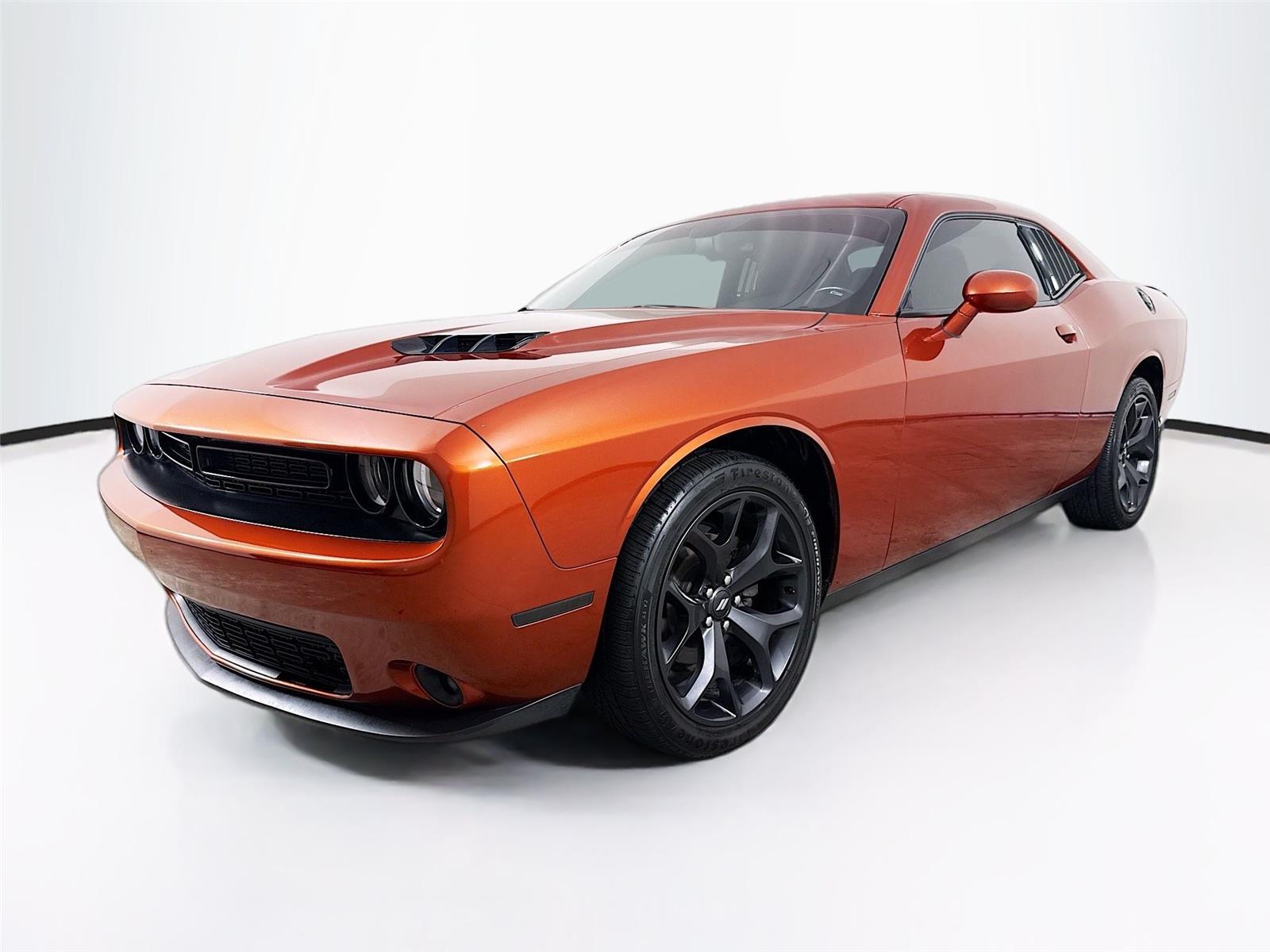 2020 Dodge Challenger SXT Auto's photo