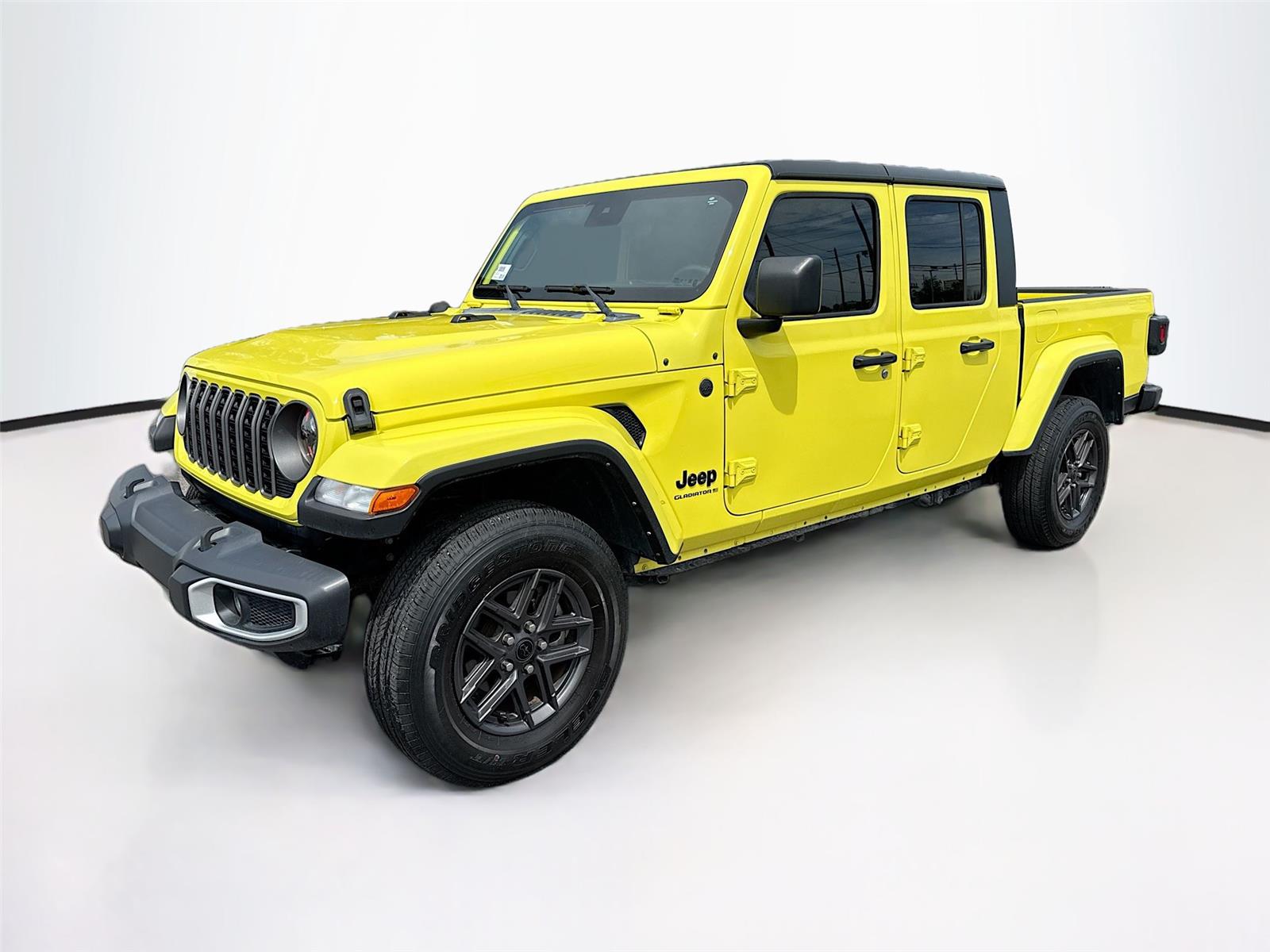 2024 Jeep Gladiator Sport S's photo