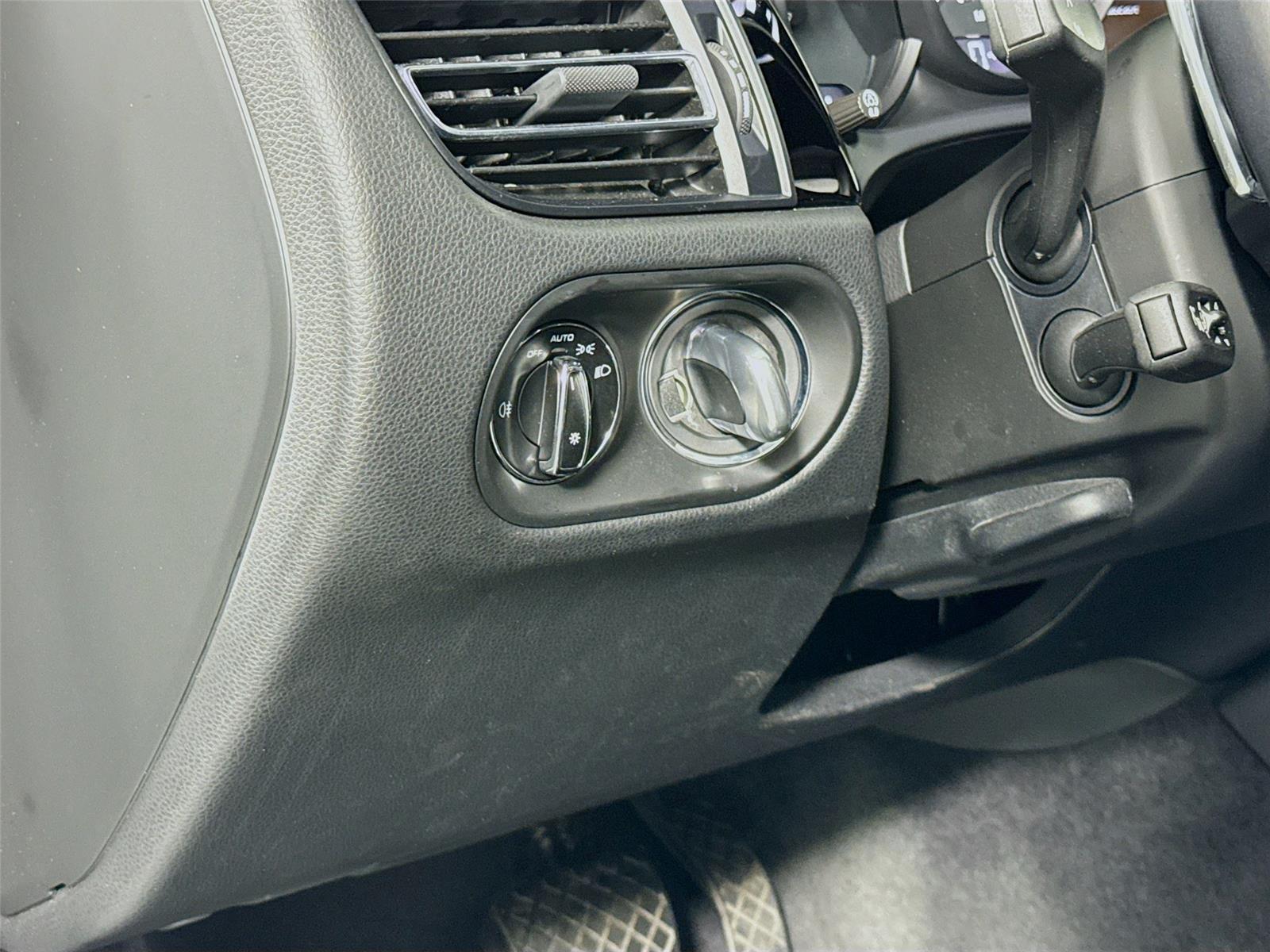 2023 Porsche Macan T - Photo 7