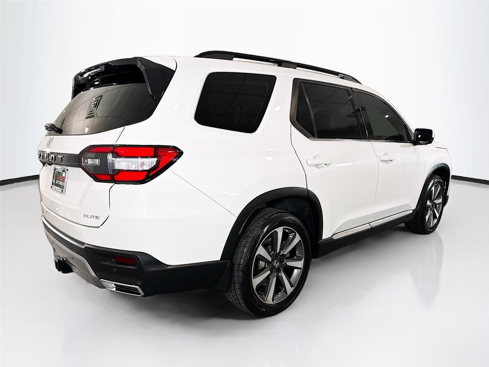 2024 Honda Pilot Elite - Photo 38