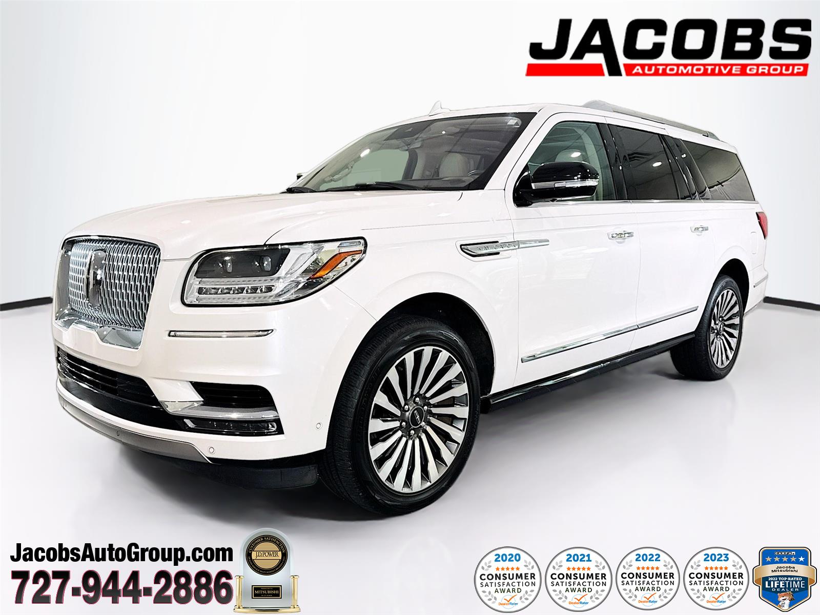 White Platinum Metallic Tri-Coat 2019 Lincoln Navigator SUV / Crossover Four-Wheel Drive Automatic