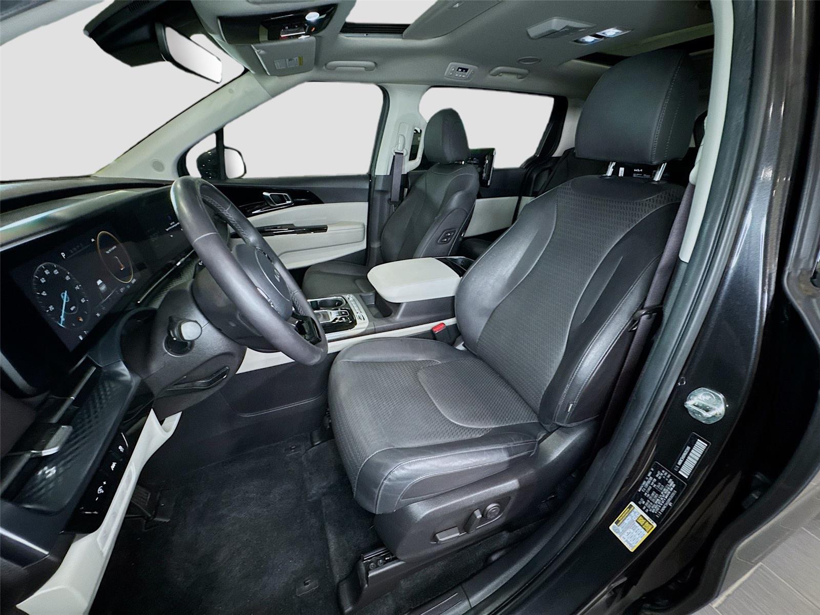 2024 Kia Carnival SX Prestige - Photo 2