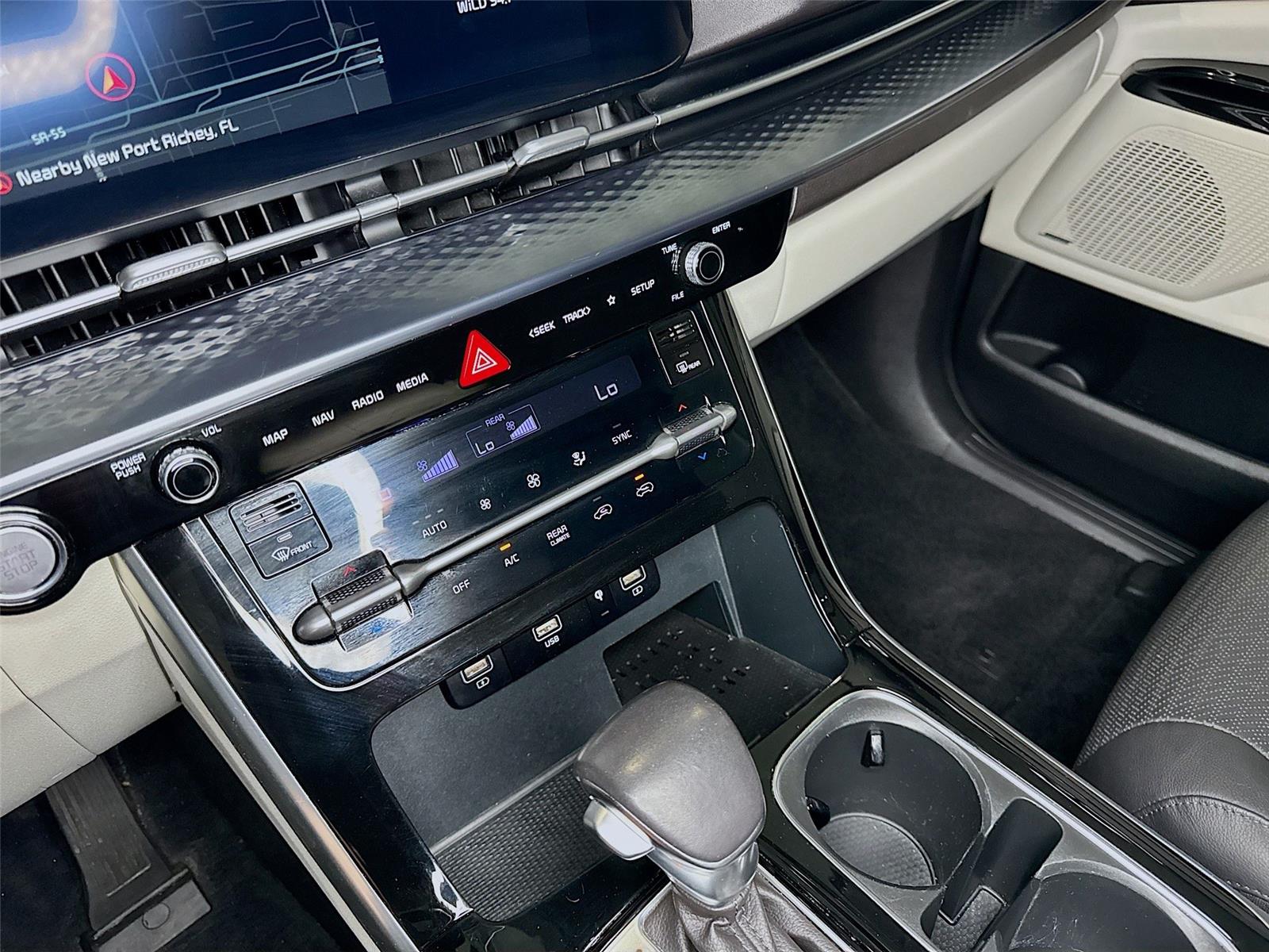 2024 Kia Carnival SX Prestige - Photo 15