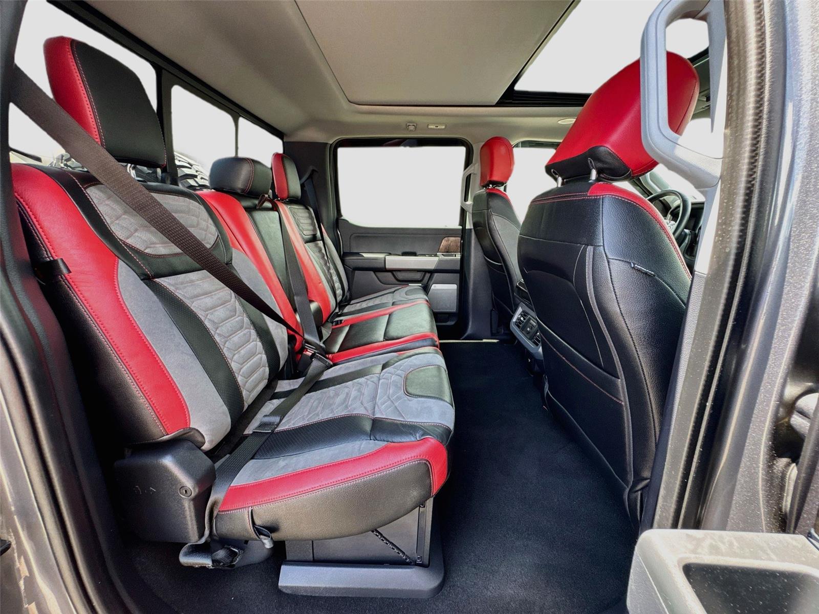 2024 Ford F-250 Super Duty Lariat - Photo 24