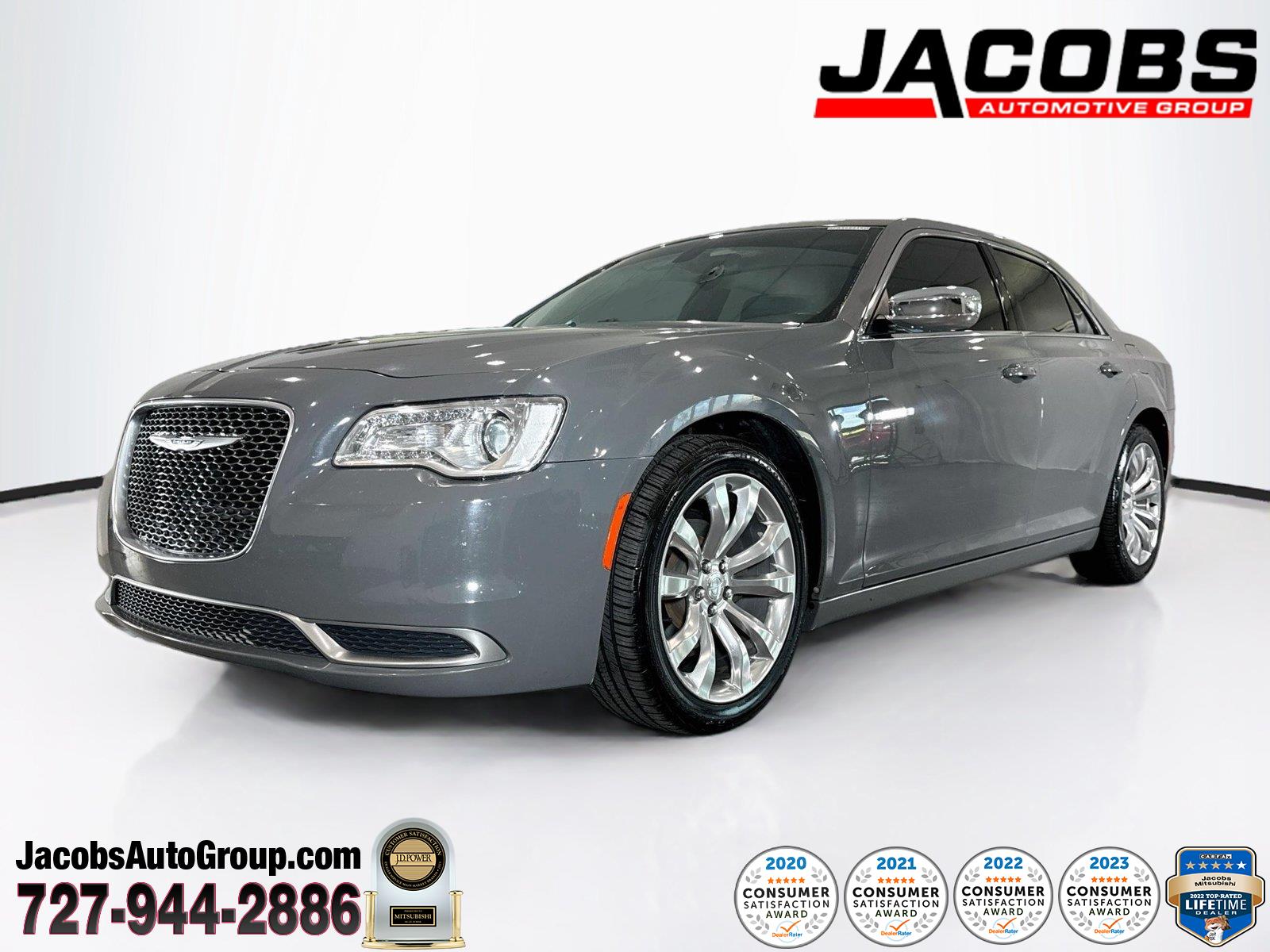 Gray (Ceramic Grey Clearcoat) 2019 Chrysler 300 Sedan Rear-Wheel Drive 8-Speed Automatic