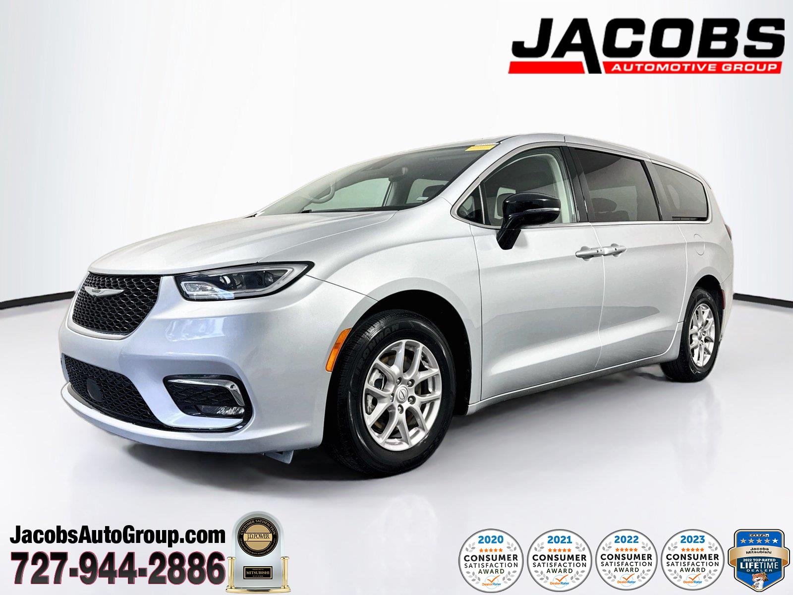 Silver Mist Clearcoat 2024 Chrysler Pacifica Minivan Front-Wheel Drive 9-Speed Automatic