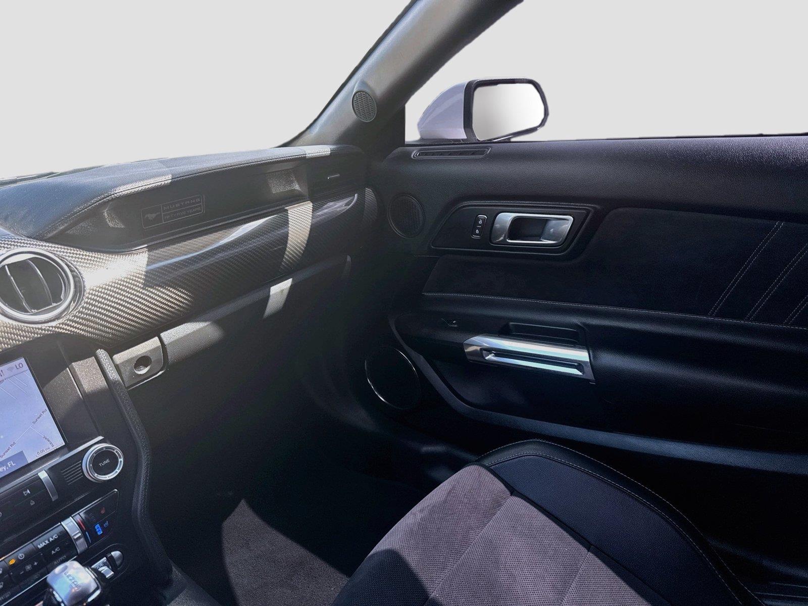 2020 Ford Mustang GT Premium - Photo 23