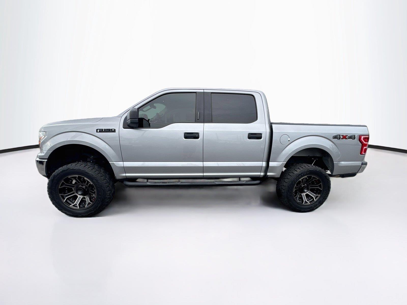 2020 Ford F-150 XLT - Photo 2