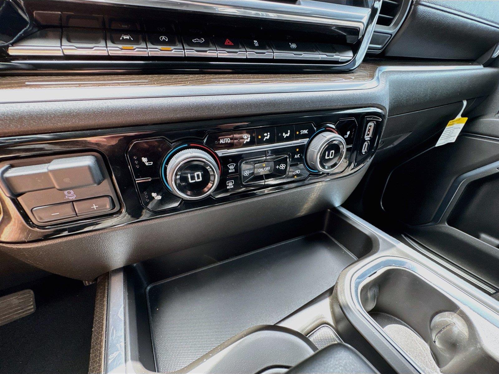 2024 Chevrolet Silverado 1500 RST - Photo 21