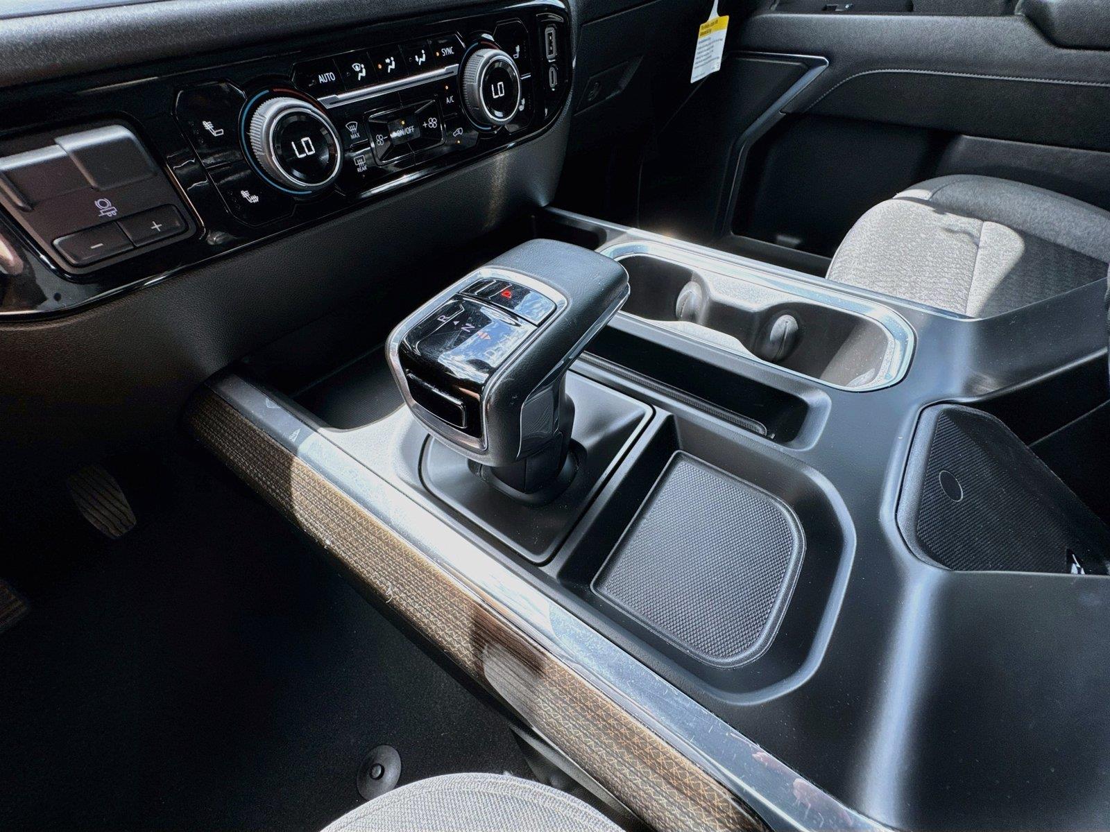 2024 Chevrolet Silverado 1500 RST - Photo 22