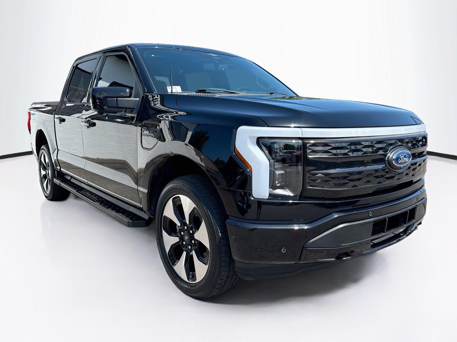 2023 Ford F-150 Lightning Platinum - Photo 7
