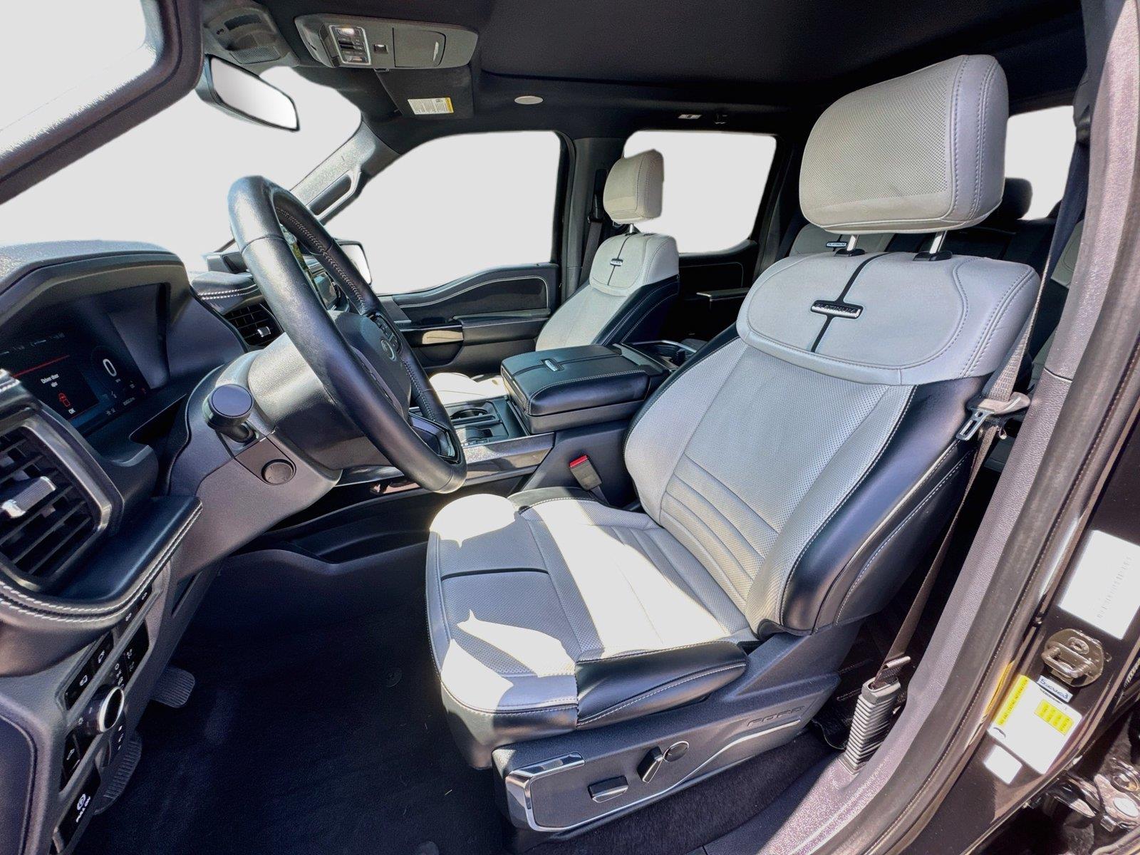2023 Ford F-150 Lightning Platinum - Photo 9
