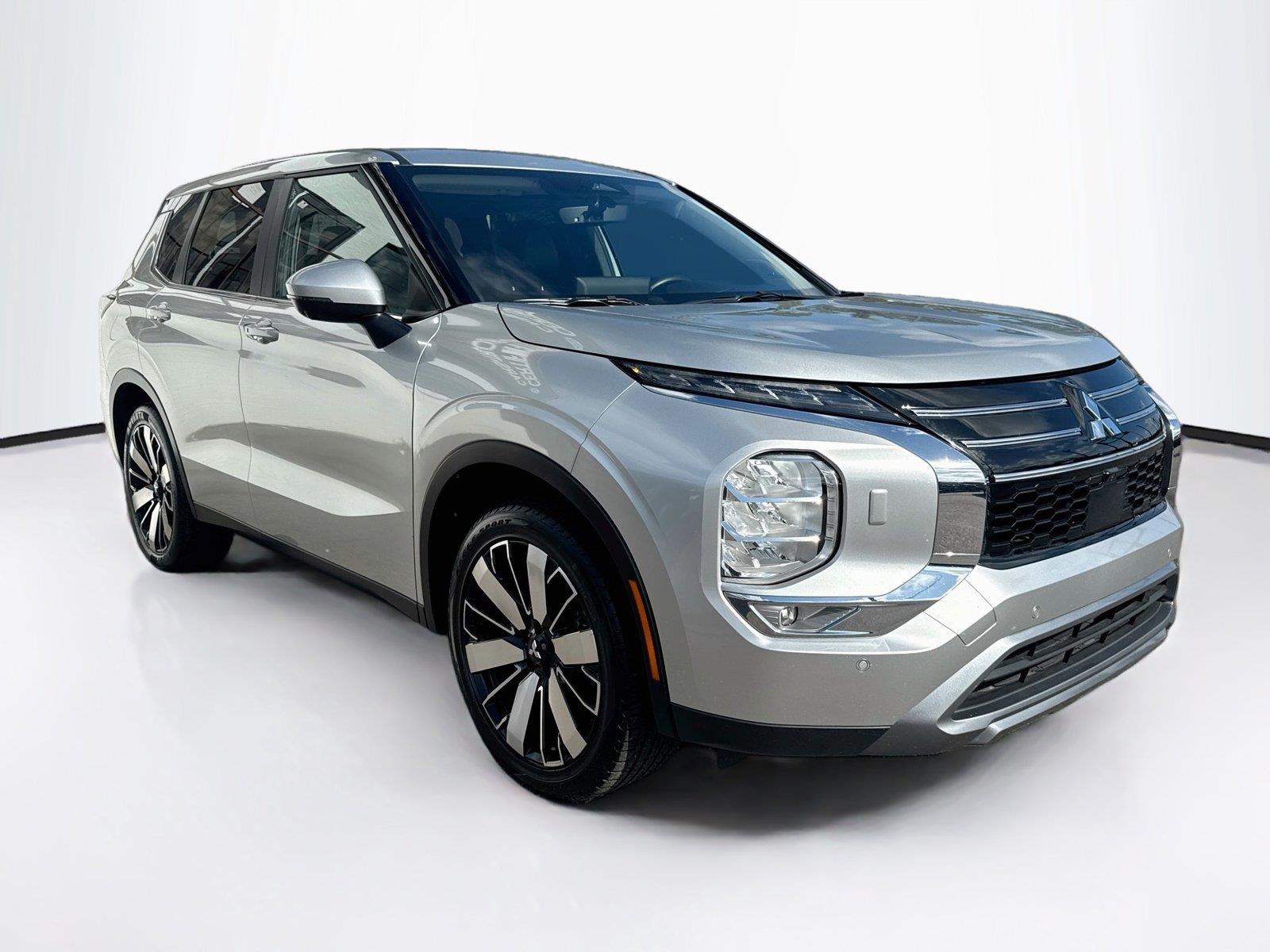 2025 Mitsubishi Outlander SE - Photo 7