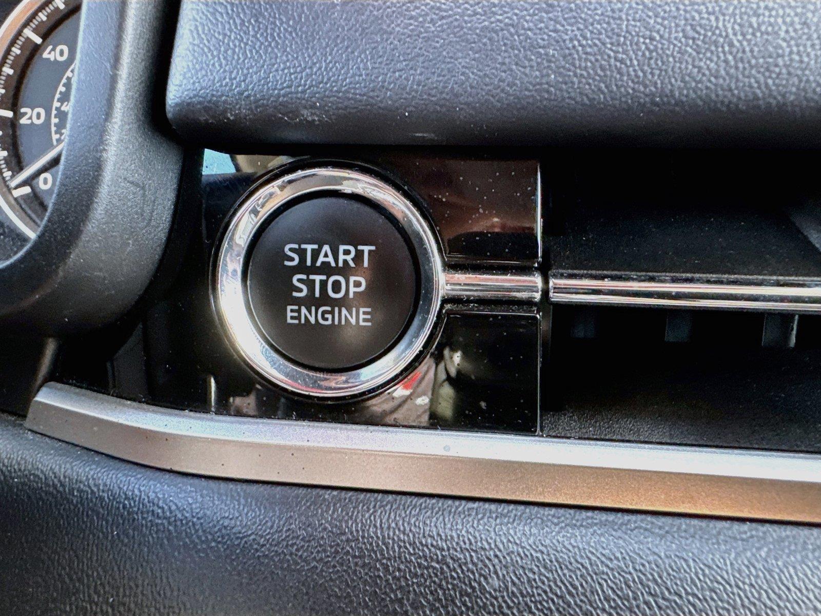 2025 Mitsubishi Outlander SE - Photo 21