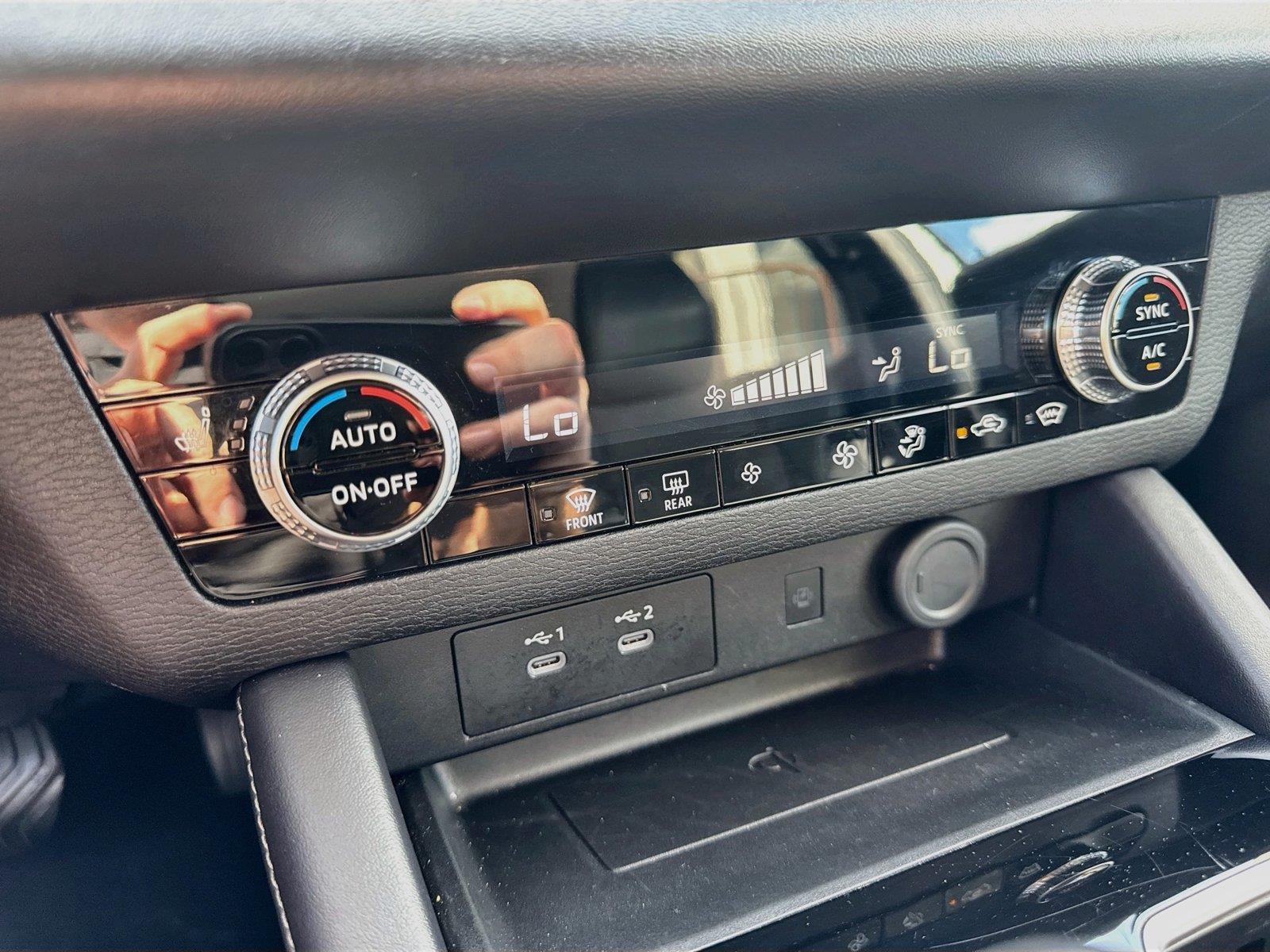 2025 Mitsubishi Outlander SE - Photo 22