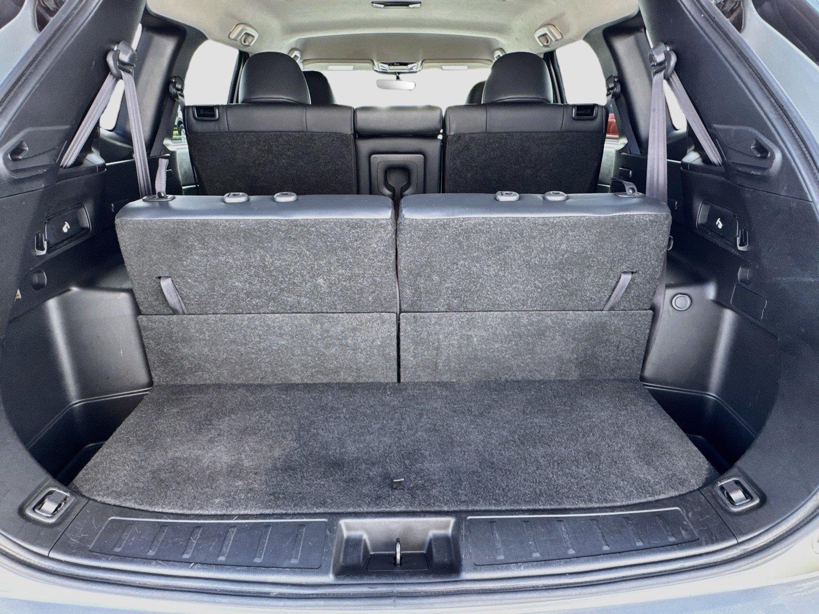 2025 Mitsubishi Outlander SE - Photo 28