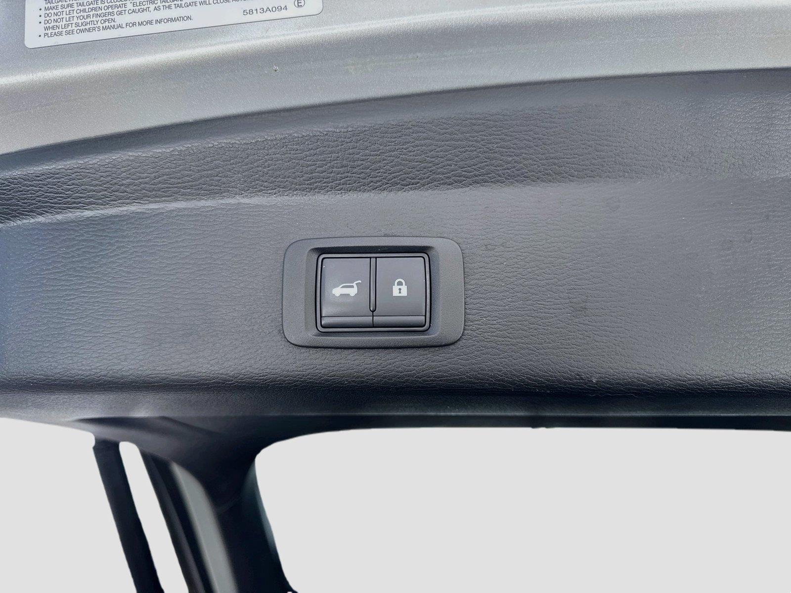 2025 Mitsubishi Outlander SE - Photo 30