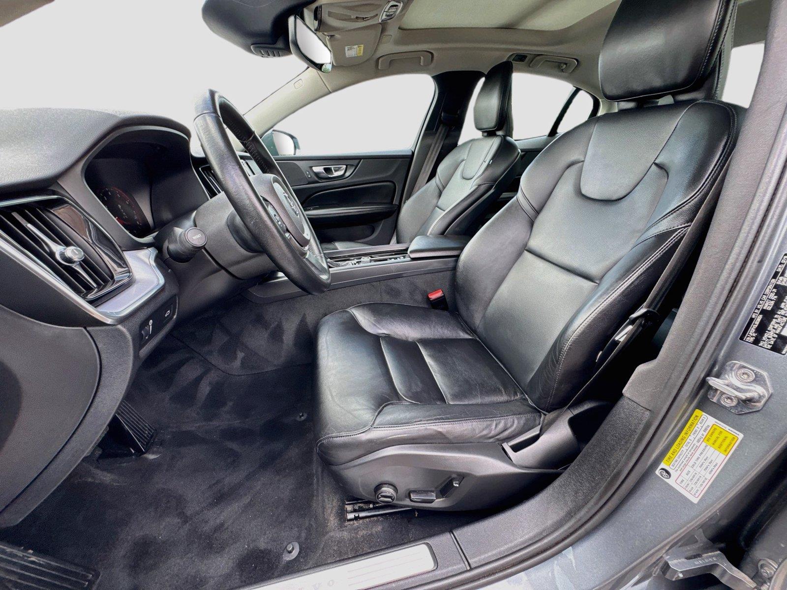 2020 Volvo S60 Momentum - Photo 11