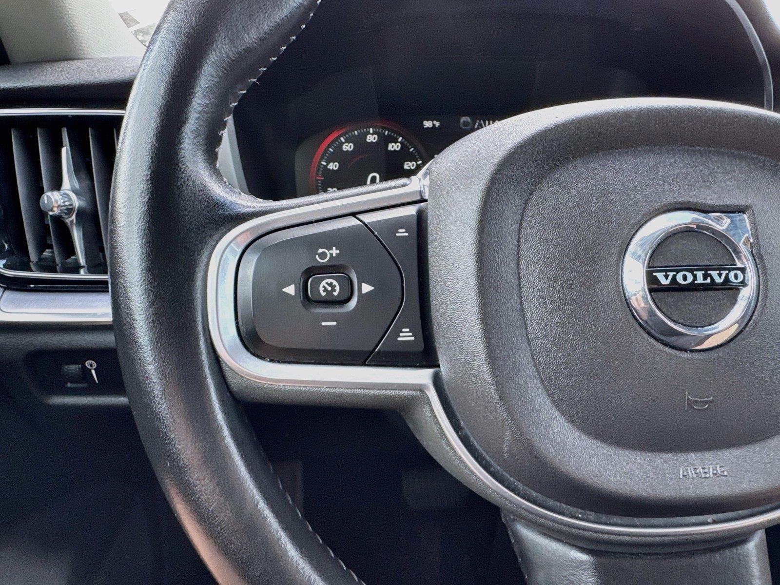 2020 Volvo S60 Momentum - Photo 14
