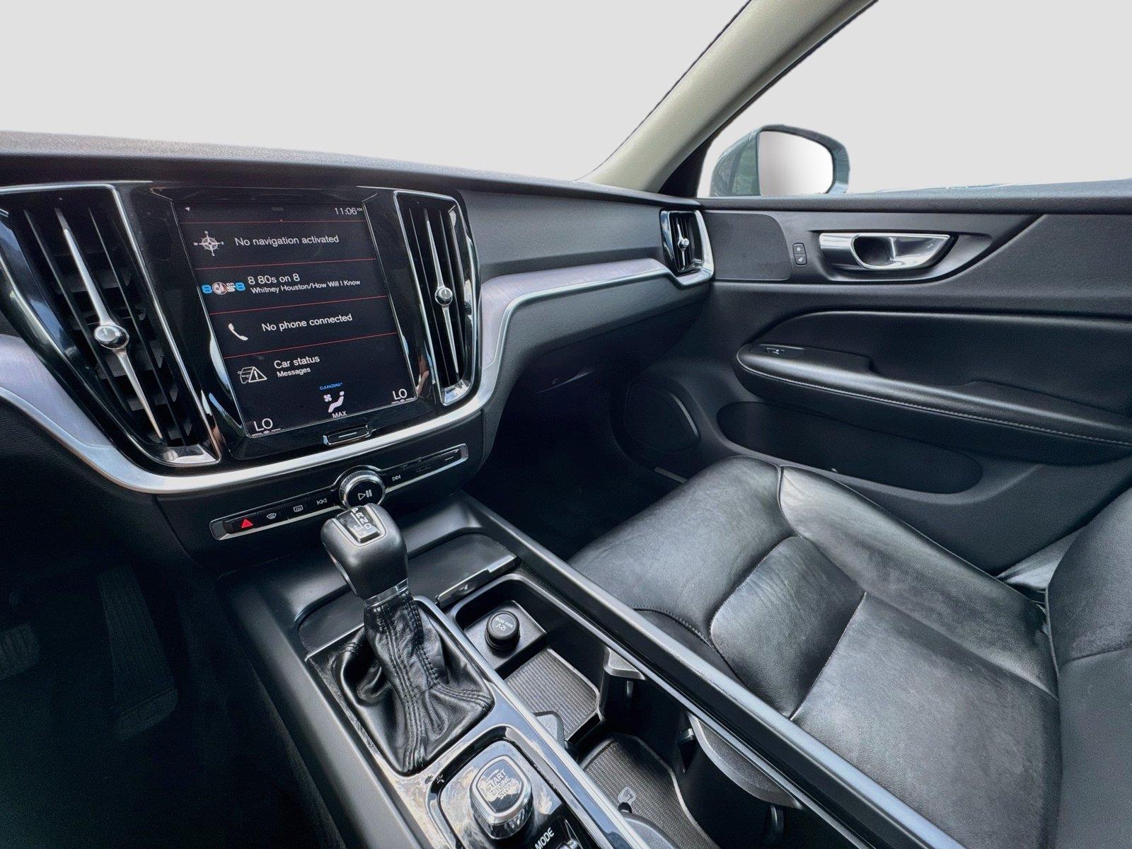 2020 Volvo S60 Momentum - Photo 17
