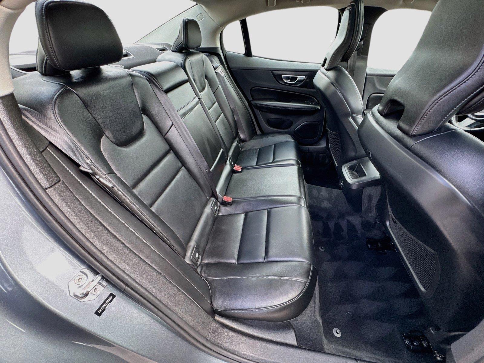 2020 Volvo S60 Momentum - Photo 30