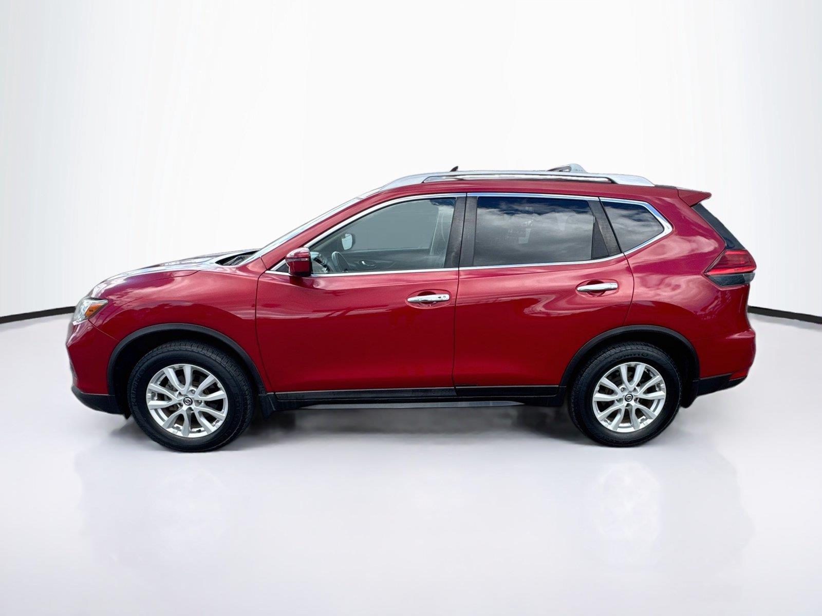 Used 2017 Nissan Rogue SV with VIN JN8AT2MT8HW130374 for sale in New Port Richey, FL