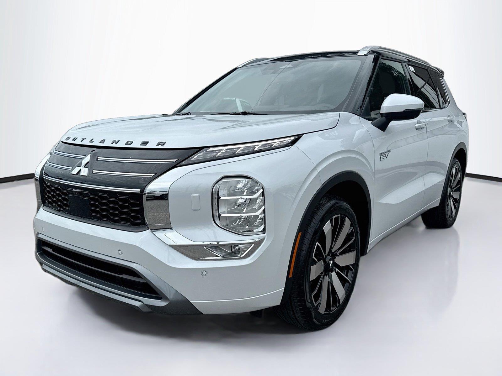 2026 Mitsubishi Outlander Plug-In Hybrid, photo 1
