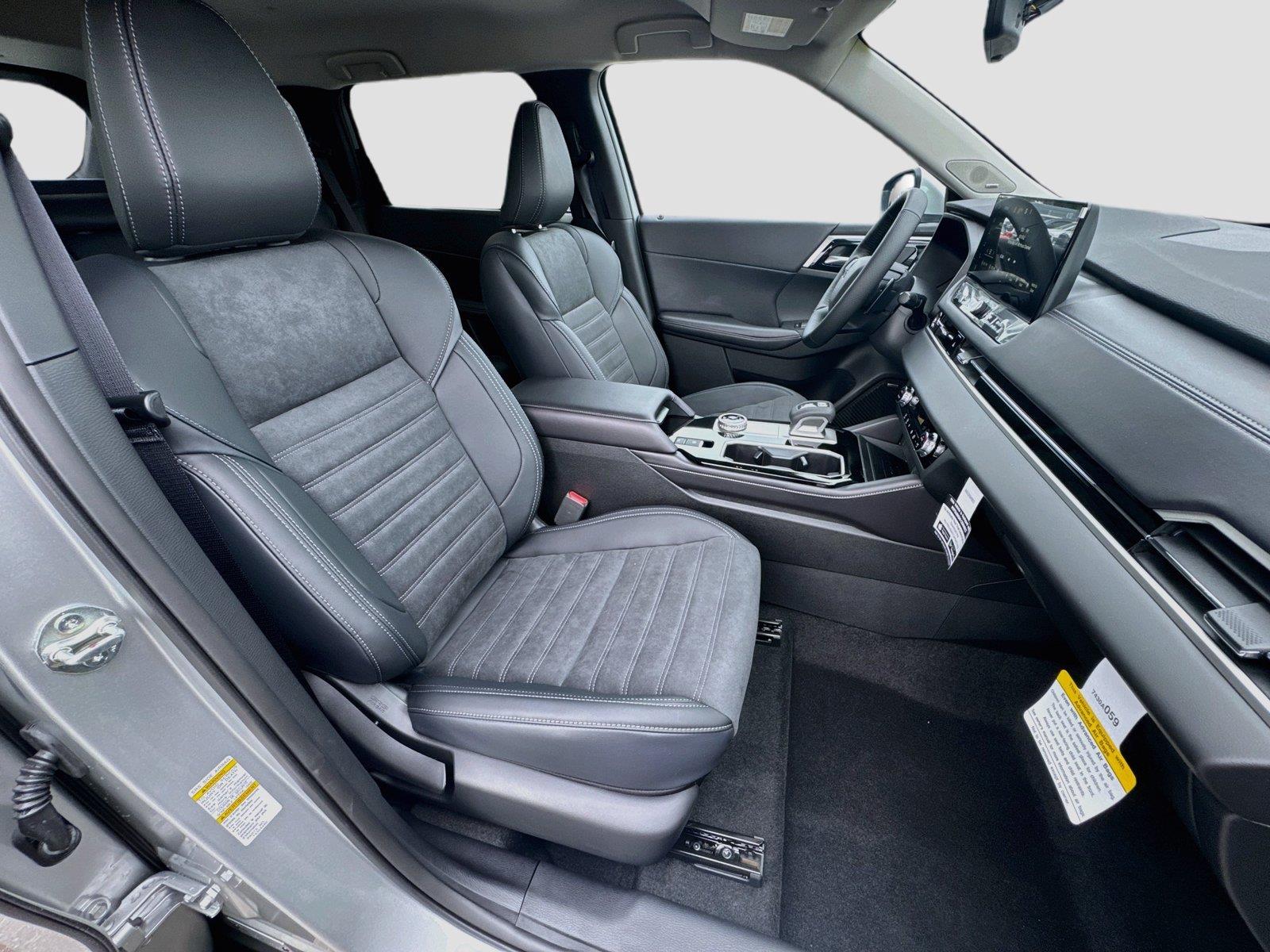 2026 Mitsubishi Outlander SE - Photo 15