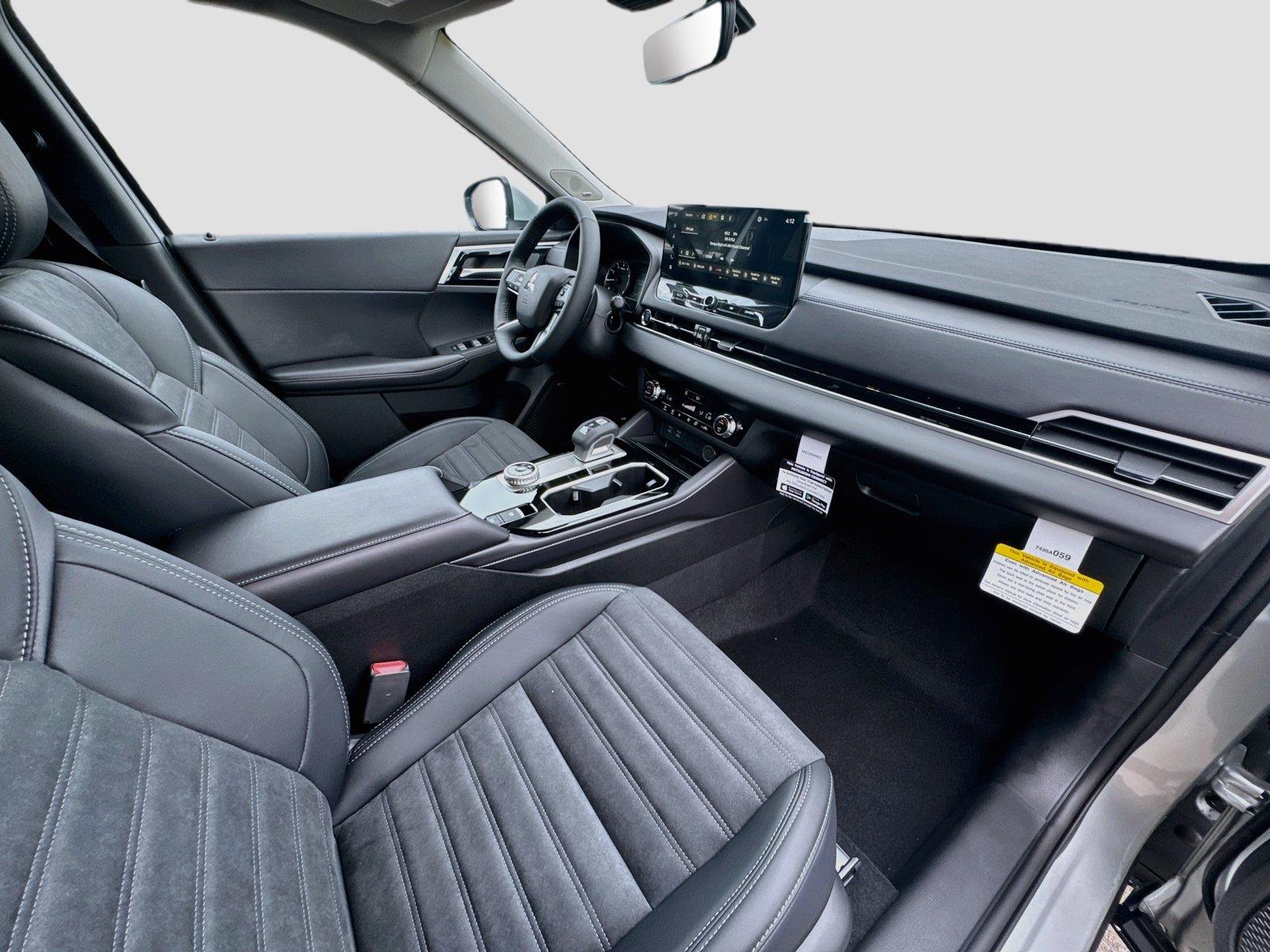2026 Mitsubishi Outlander SE - Photo 16
