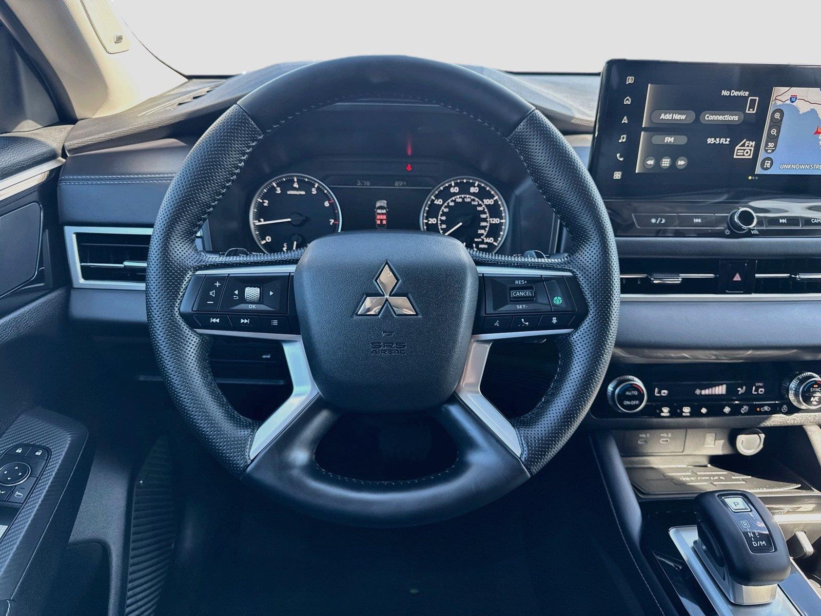 2026 Mitsubishi Outlander SE - Photo 10