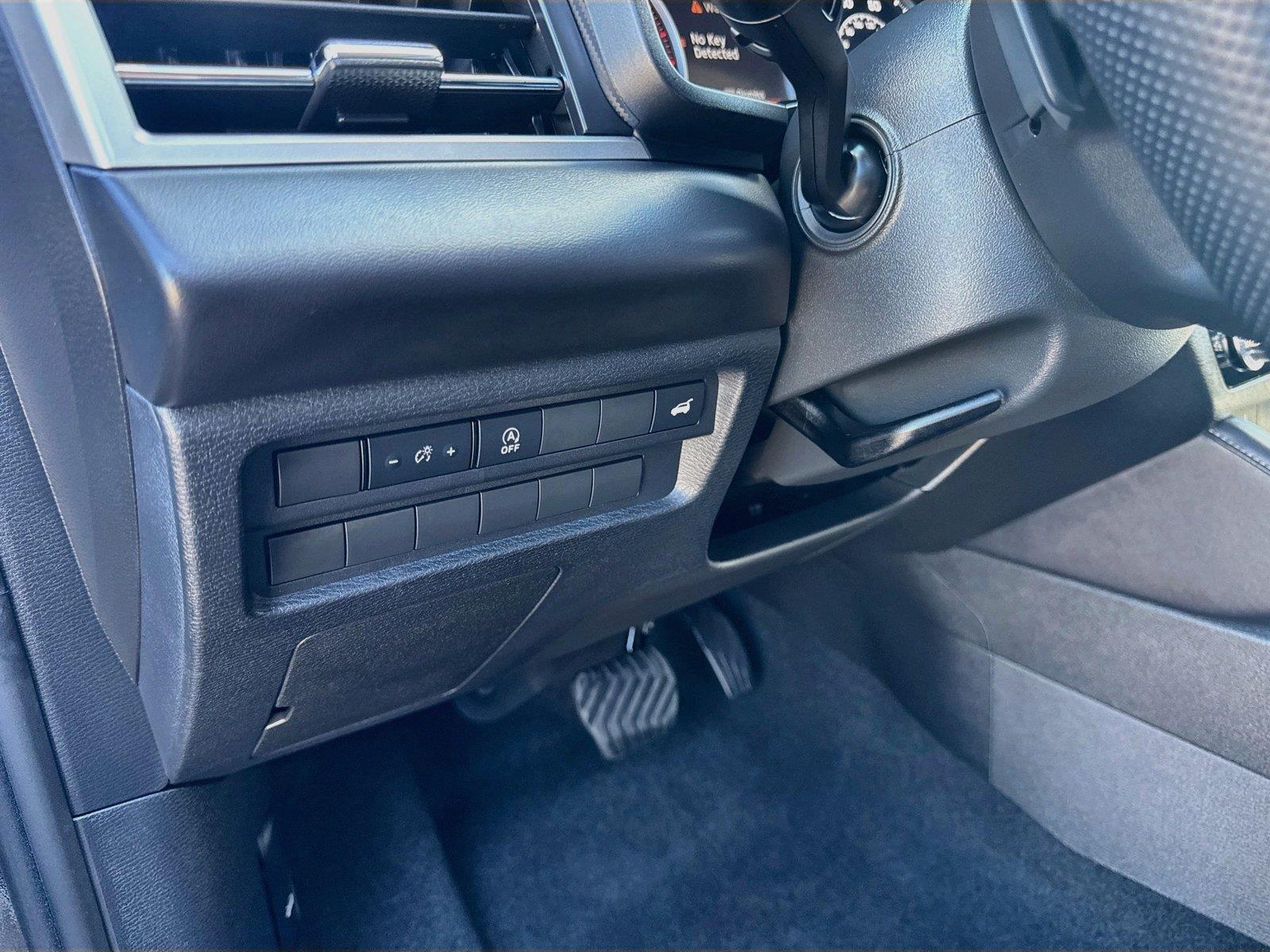 2026 Mitsubishi Outlander SE - Photo 14