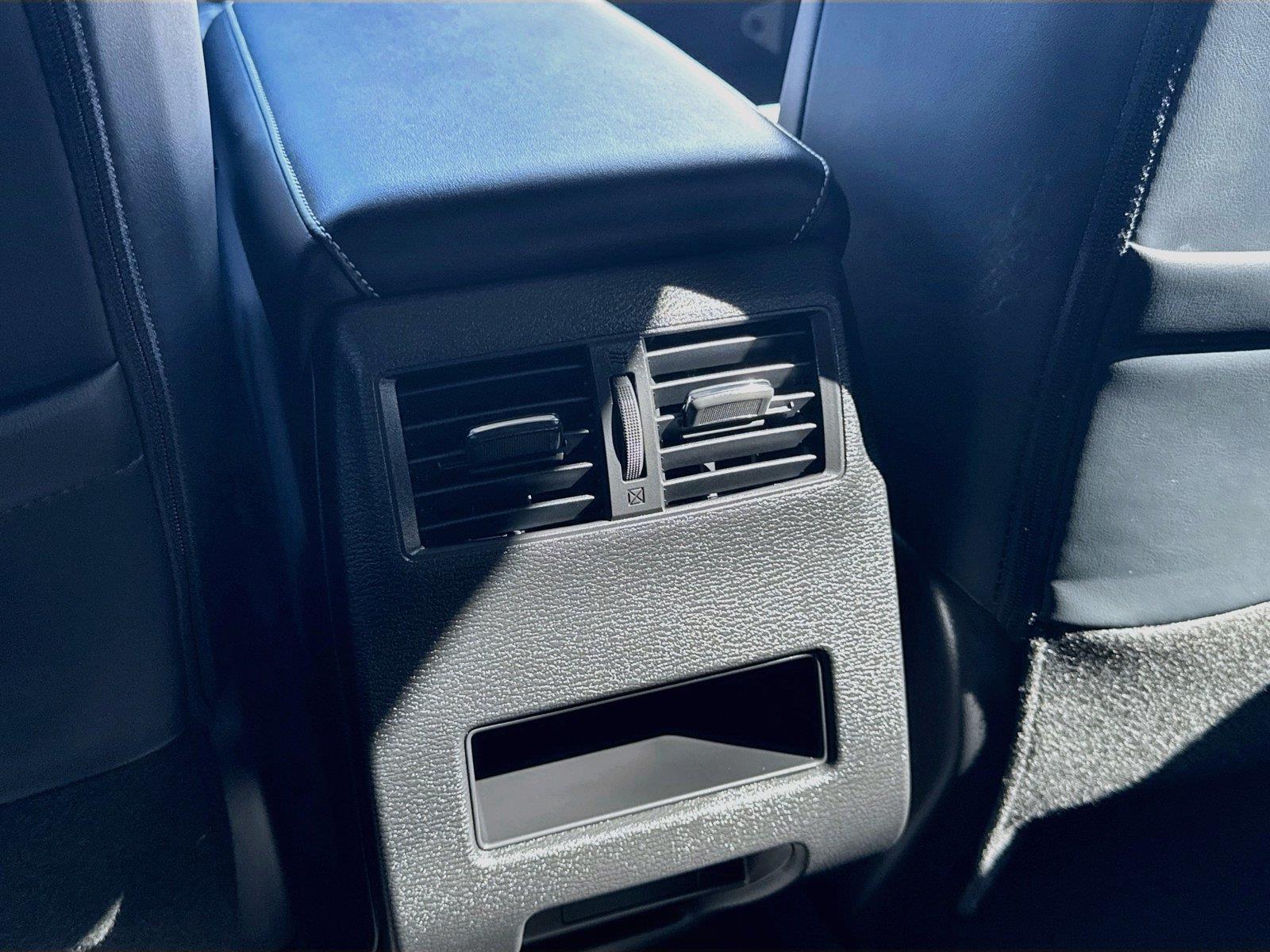 2026 Mitsubishi Outlander SE - Photo 26