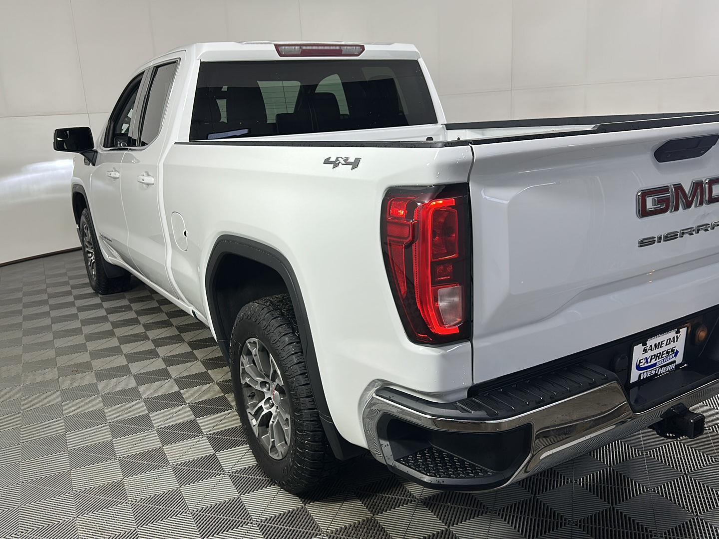 Used 2020 Summit White GMC SLE image 8