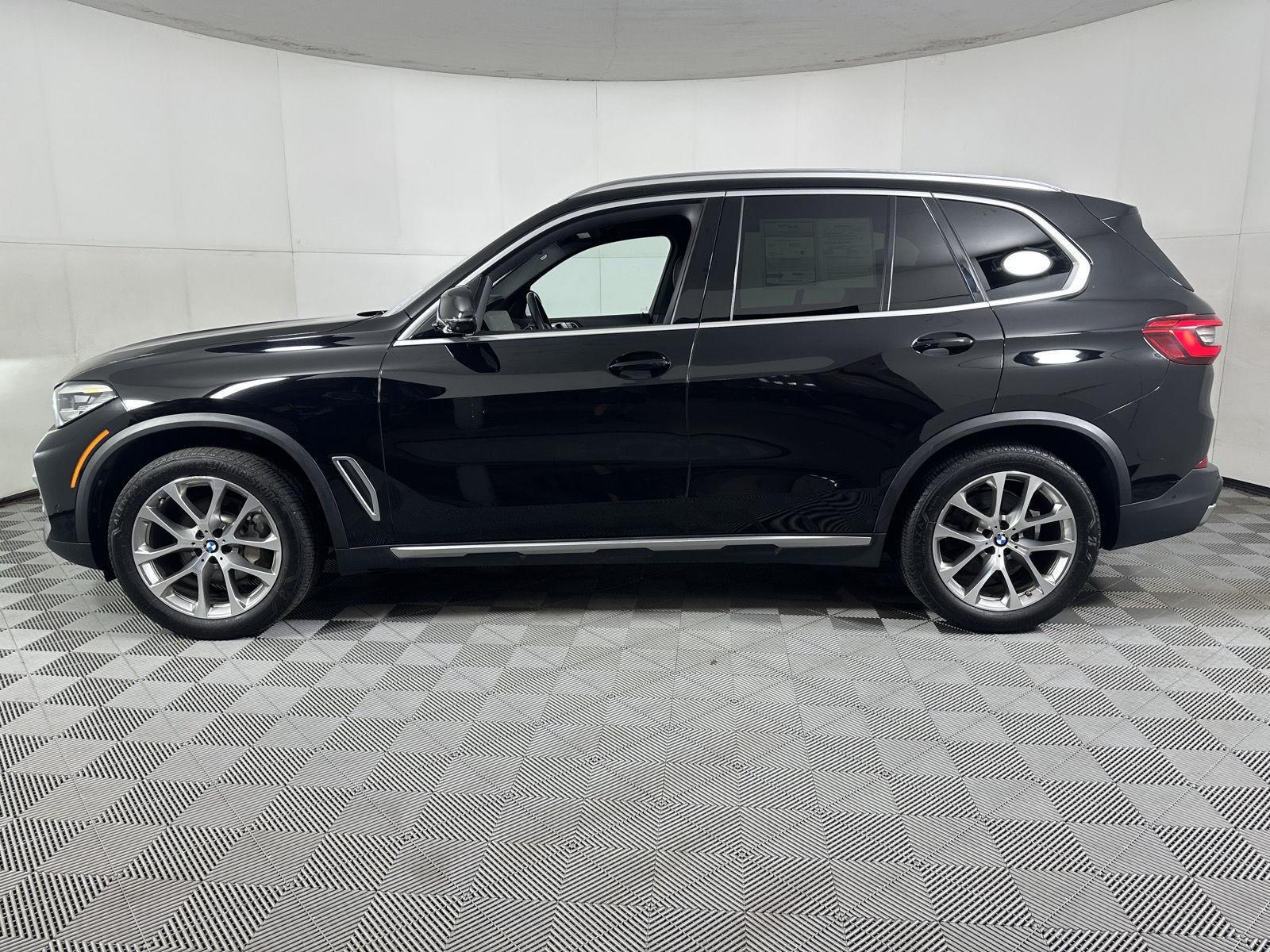 Used 2020 Jet Black BMW xDrive40i image 8