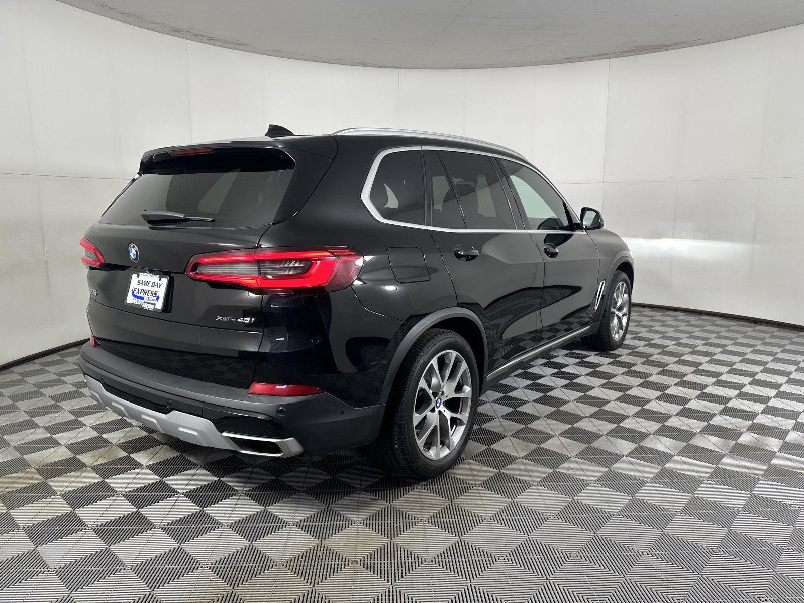 Used 2020 Jet Black BMW xDrive40i image 13