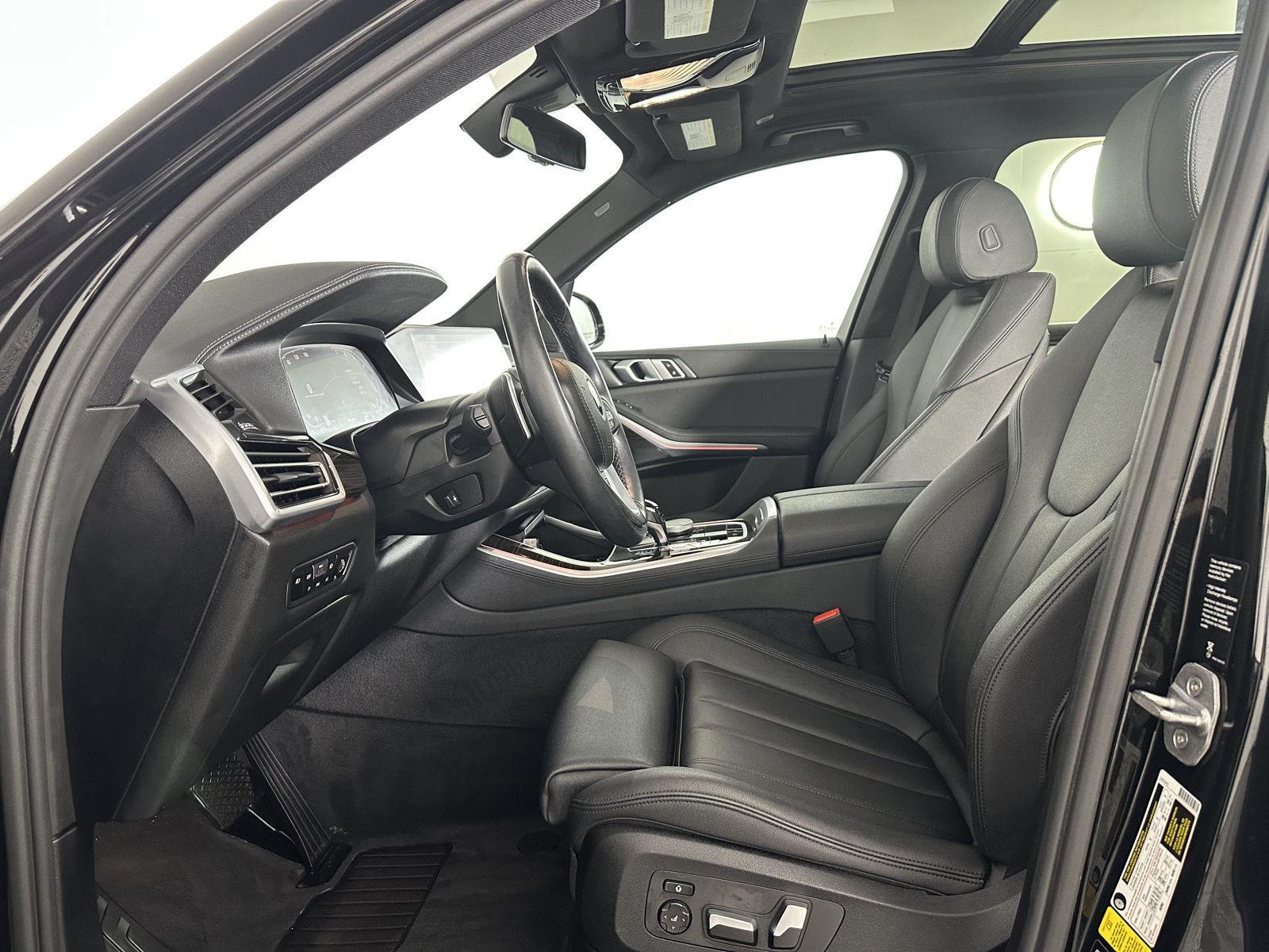 Used 2020 Jet Black BMW xDrive40i image 19