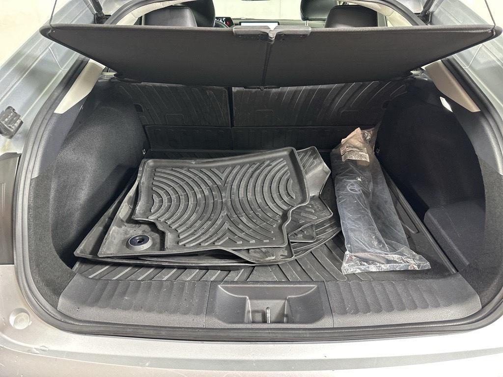 Used 2025 Cutting Edge Toyota XLE image 10
