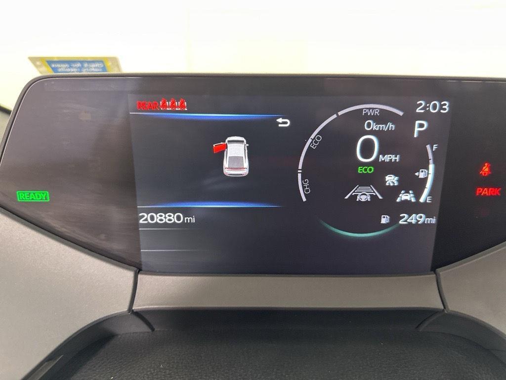Used 2025 Cutting Edge Toyota XLE image 16
