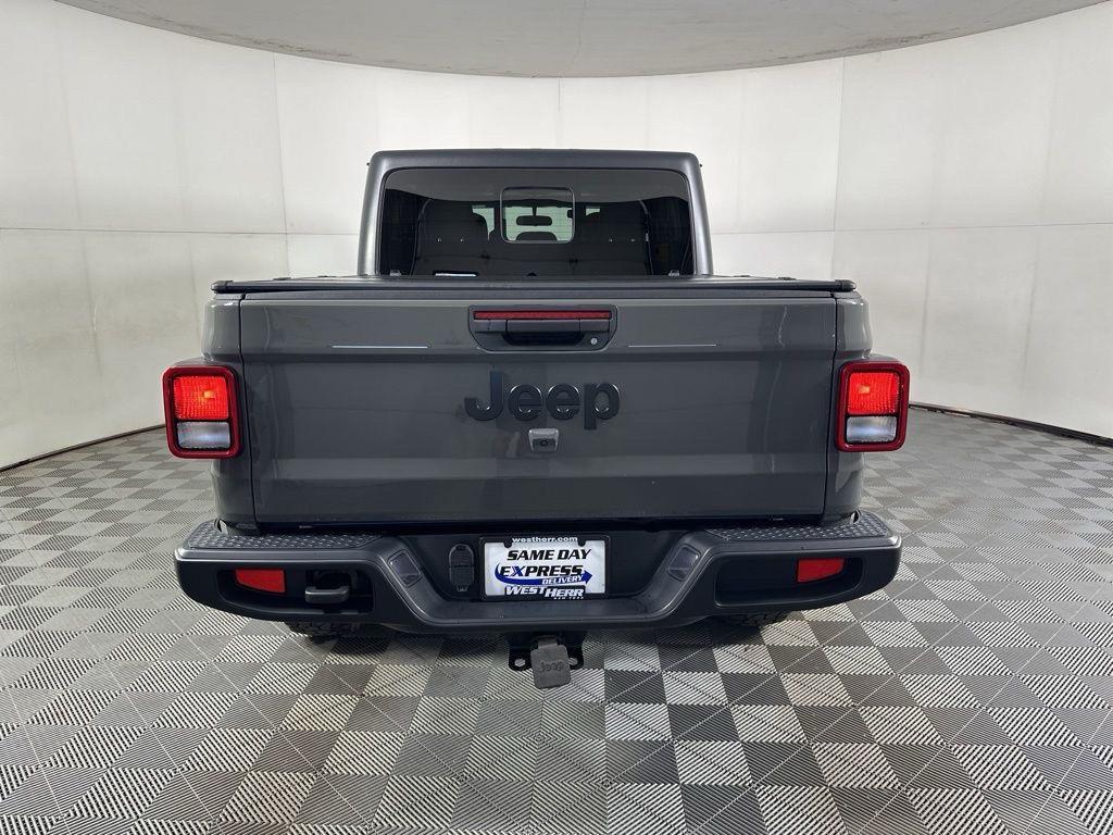 Used 2020 Sting-Gray Clearcoat Jeep Sport S image 14